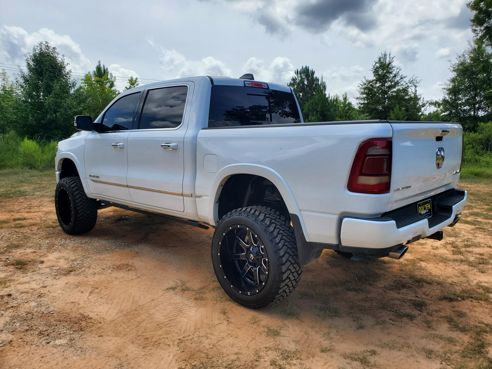 RAM 1500 Limited 4x4 Crew Cab 5'7" Box 2020