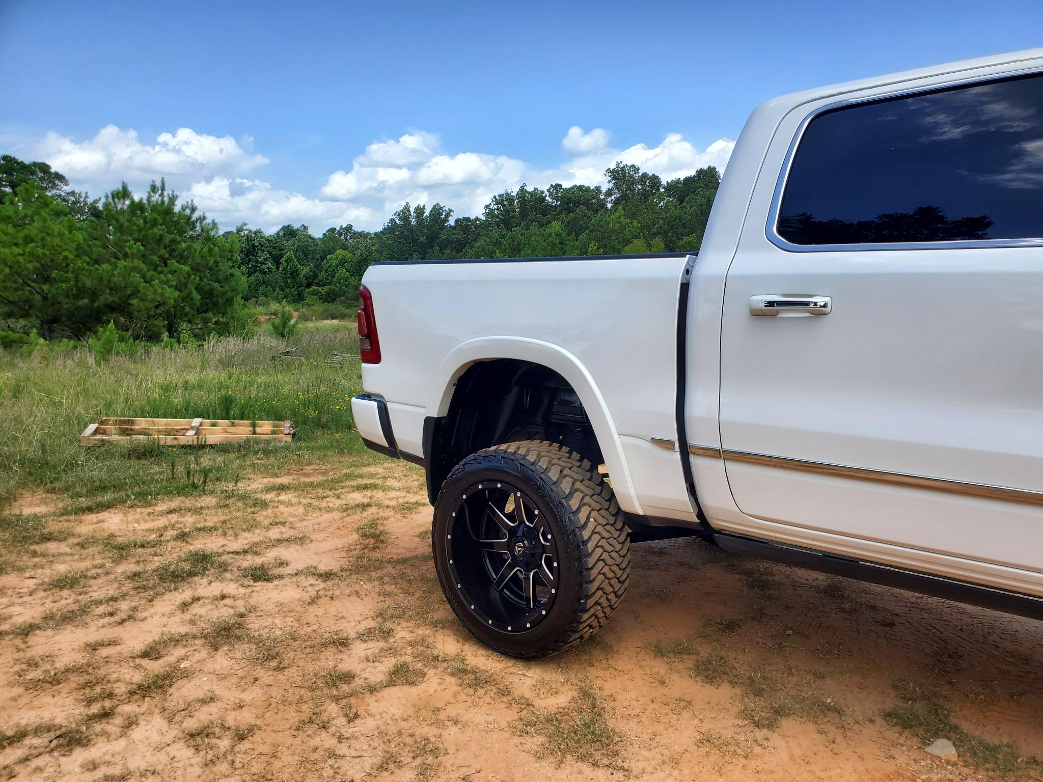RAM 1500 Limited 4x4 Crew Cab 5'7" Box 2020