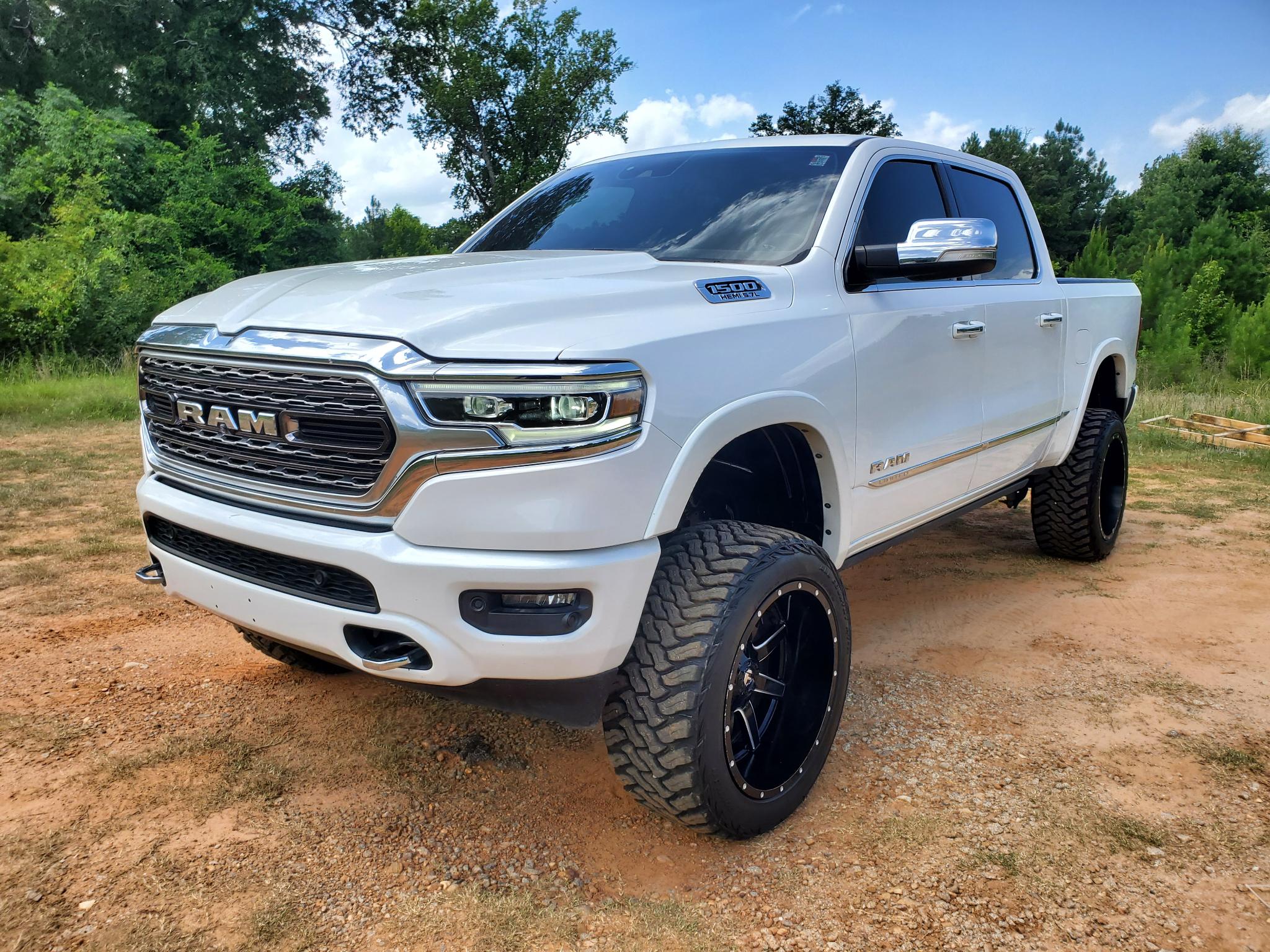 RAM 1500 Limited 4x4 Crew Cab 5'7" Box 2020