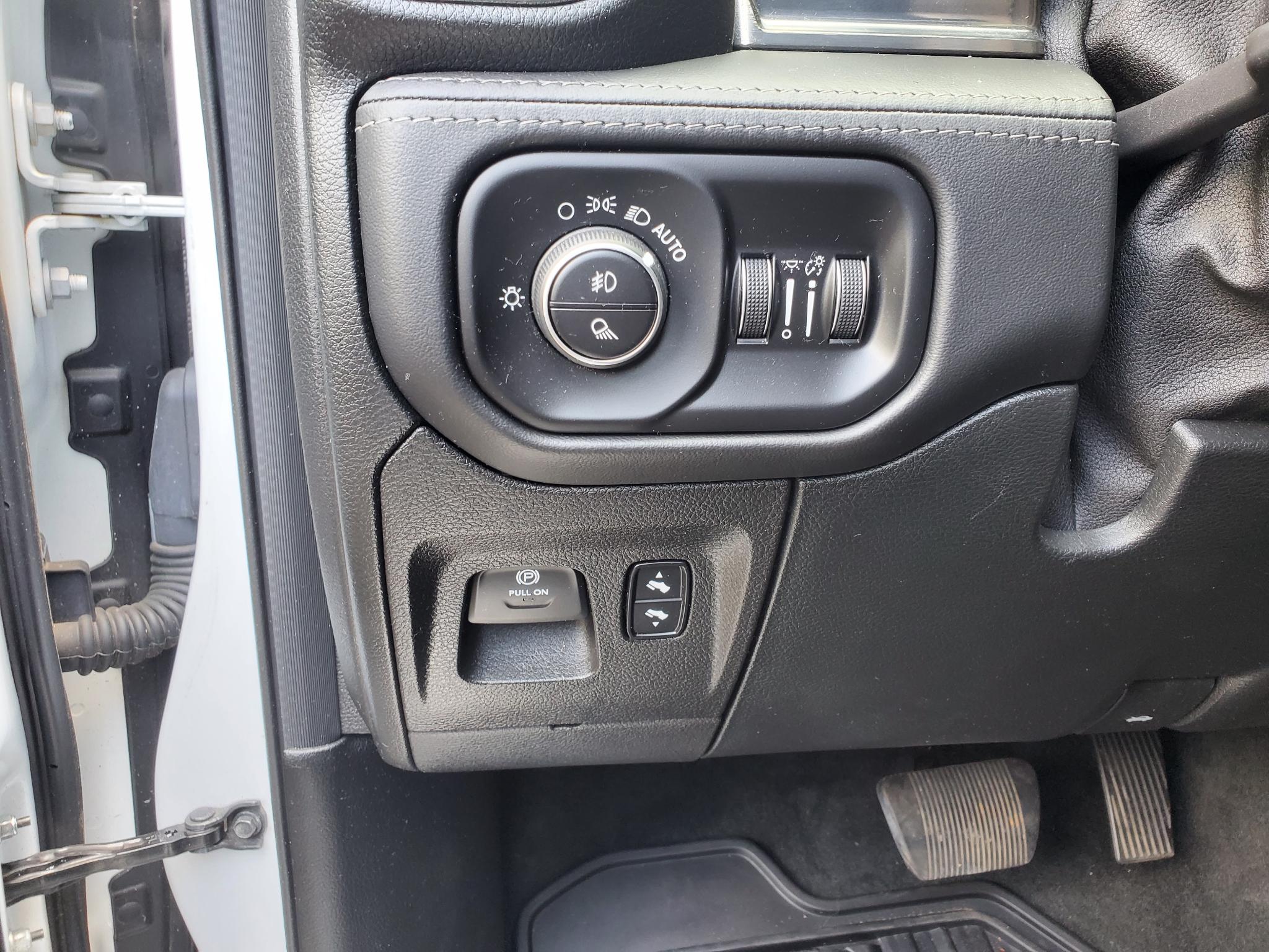 RAM 1500 Limited 4x4 Crew Cab 5'7" Box 2020