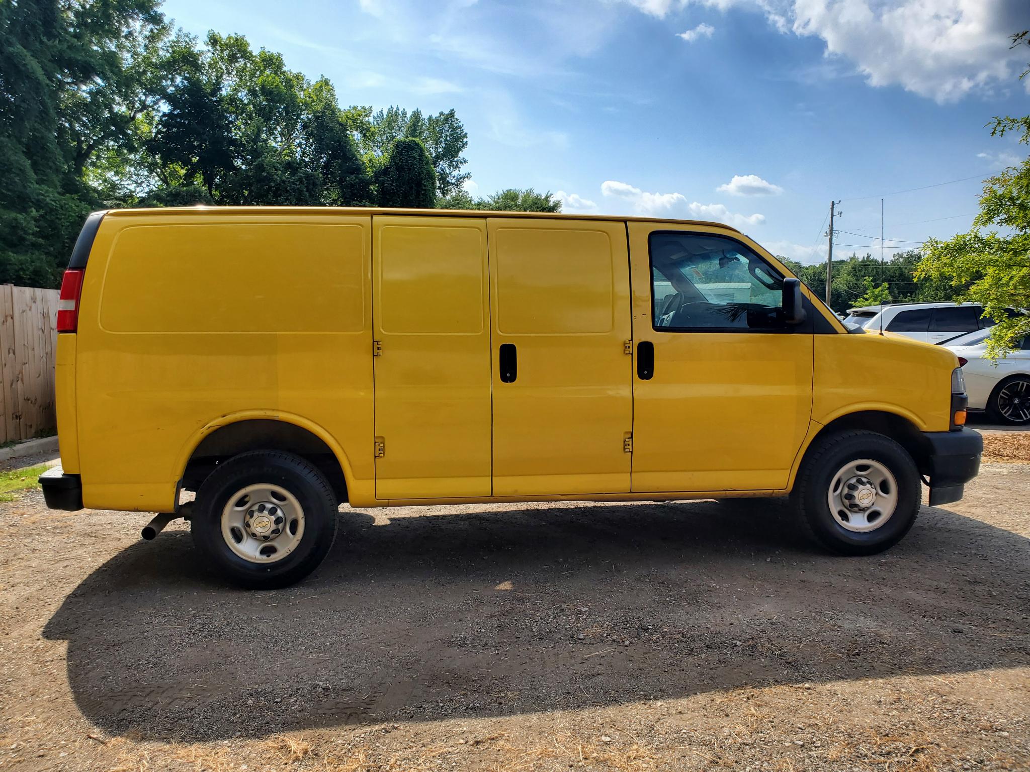 Chevrolet Express Cargo Van  2021