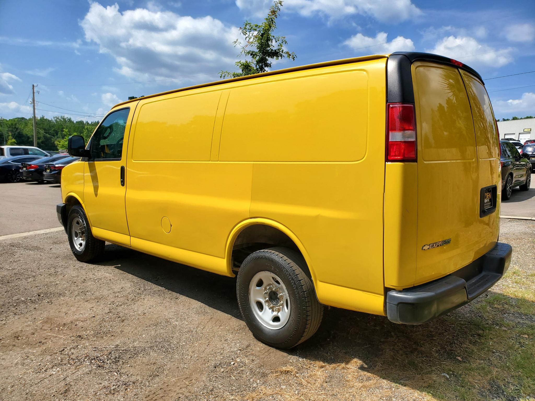 Chevrolet Express Cargo Van  2021