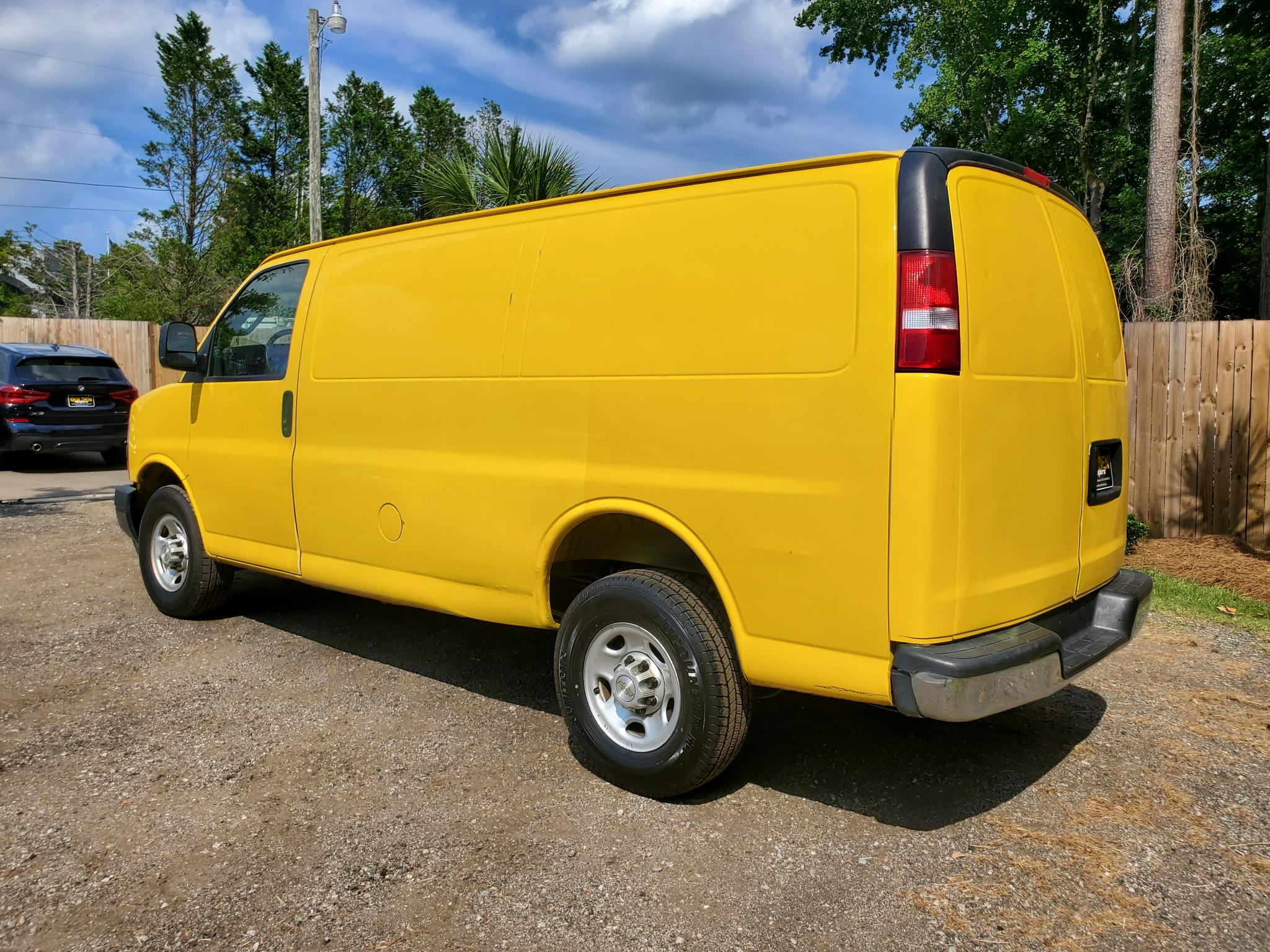 Chevrolet Express Cargo Van  2021