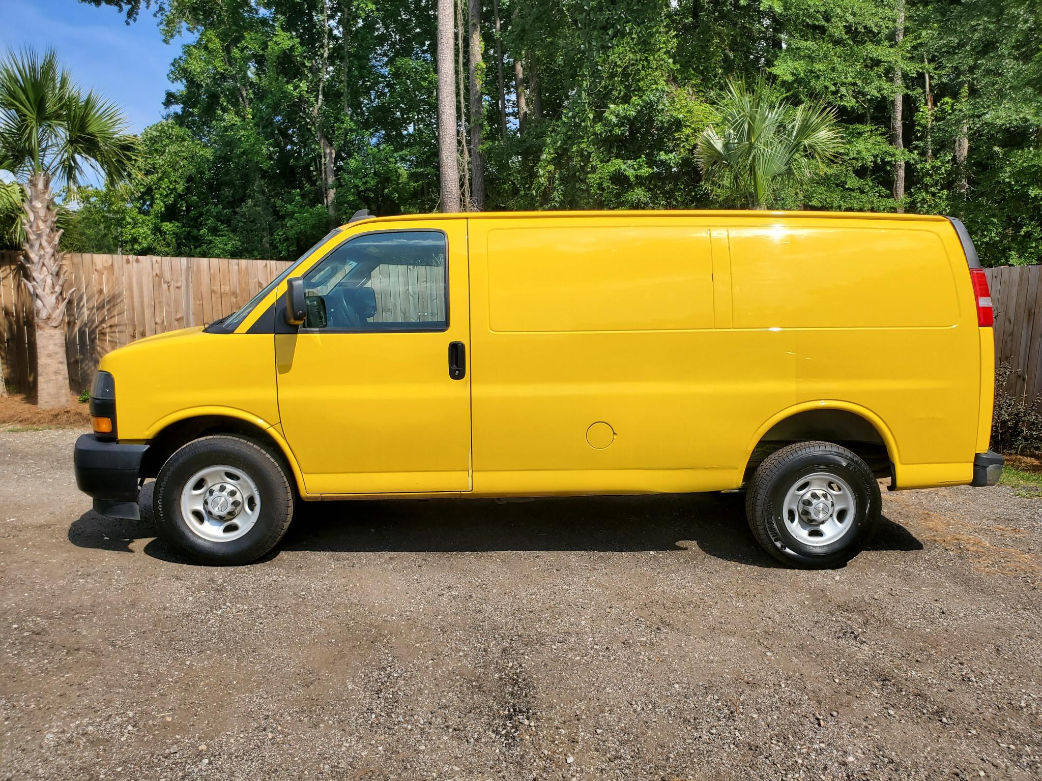 Chevrolet Express Cargo Van  2021