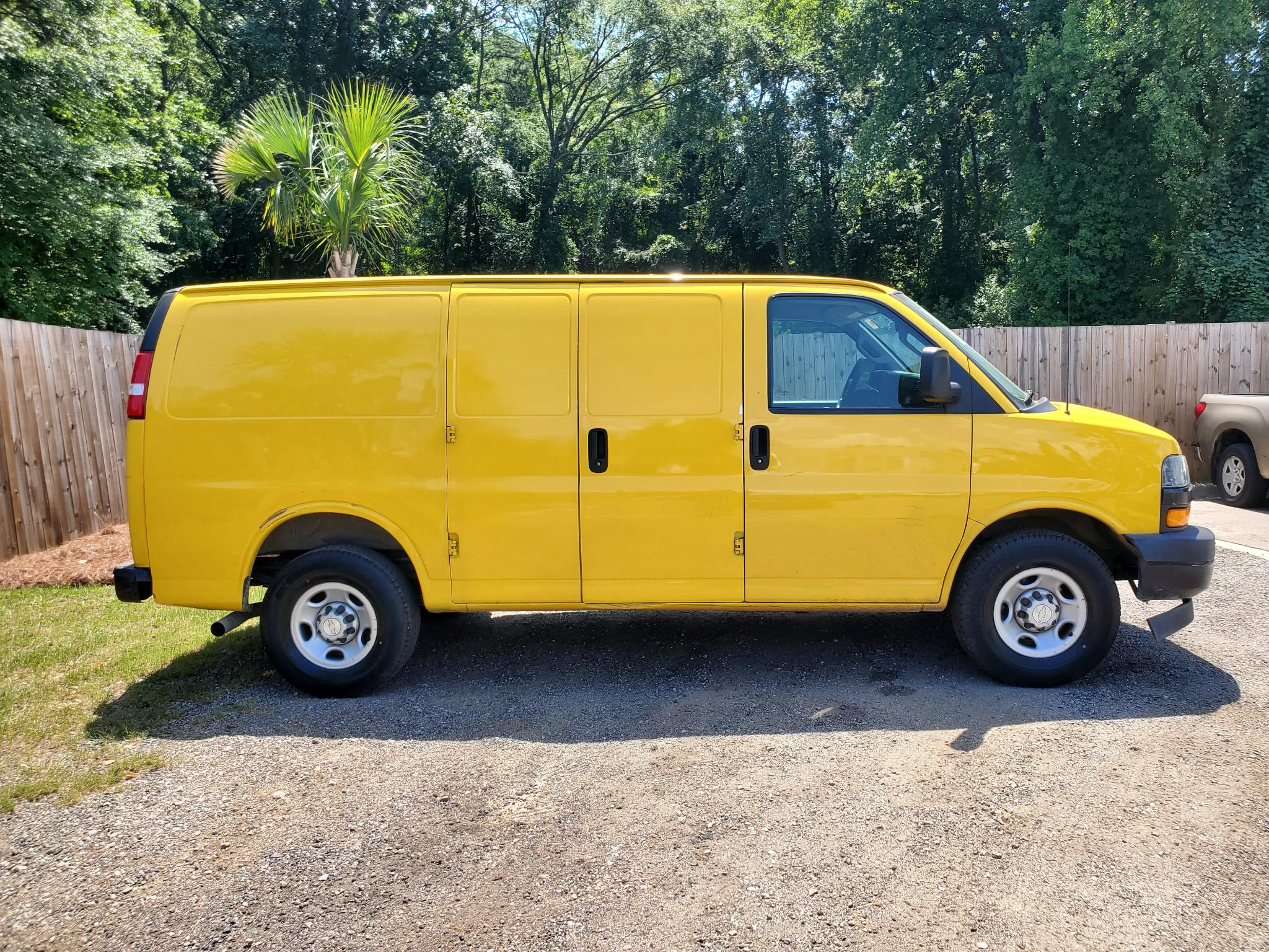 Chevrolet Express Cargo Van  2021
