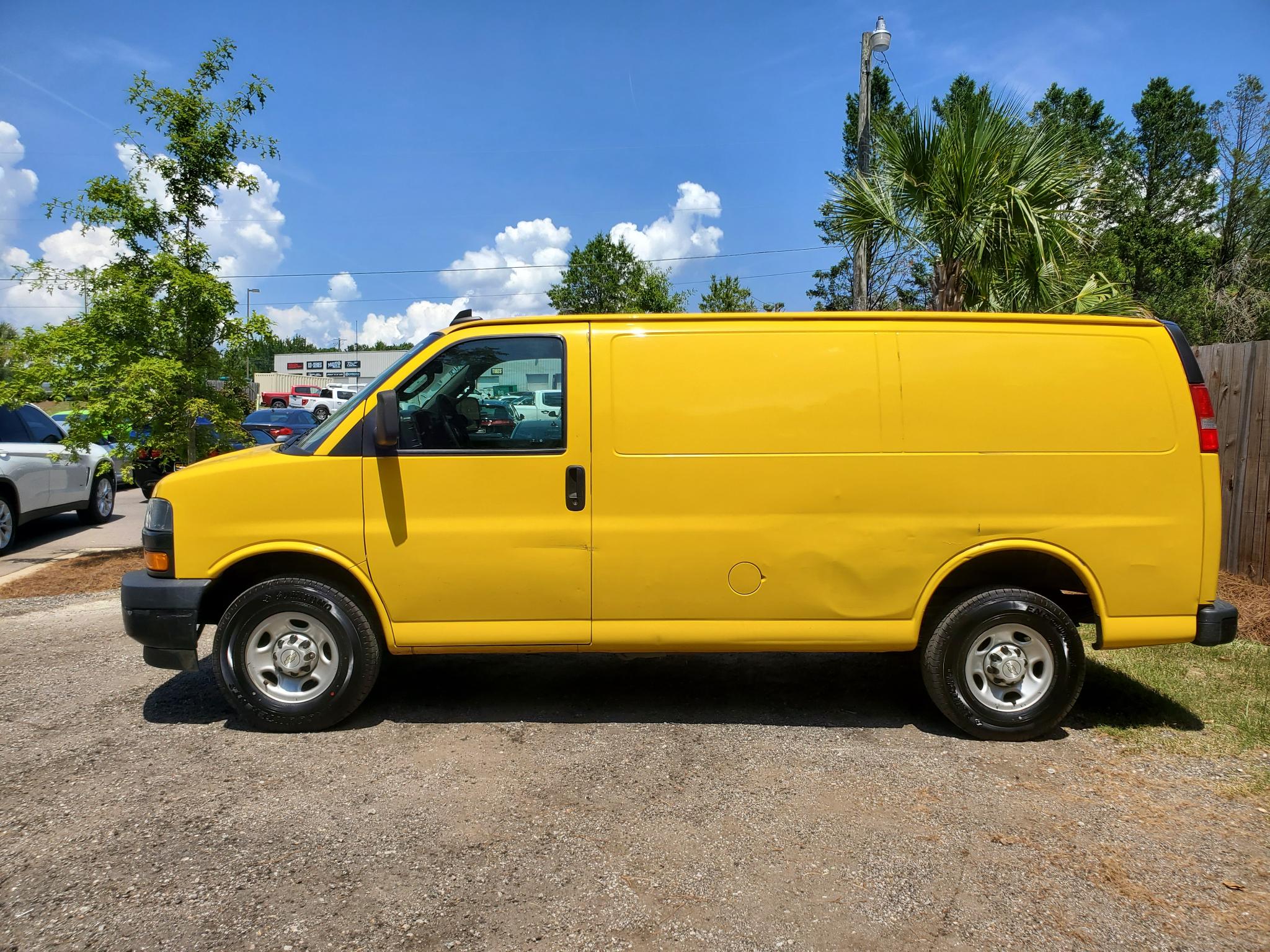 Chevrolet Express Cargo Van  2021