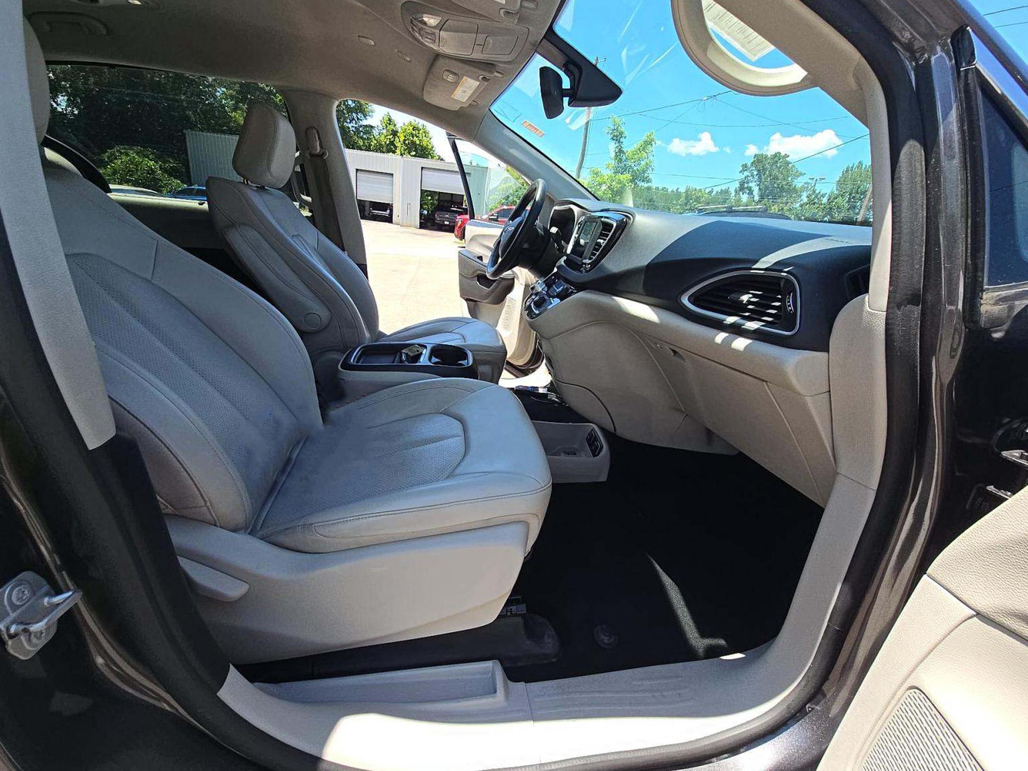 Chrysler Voyager LXI FWD 2021