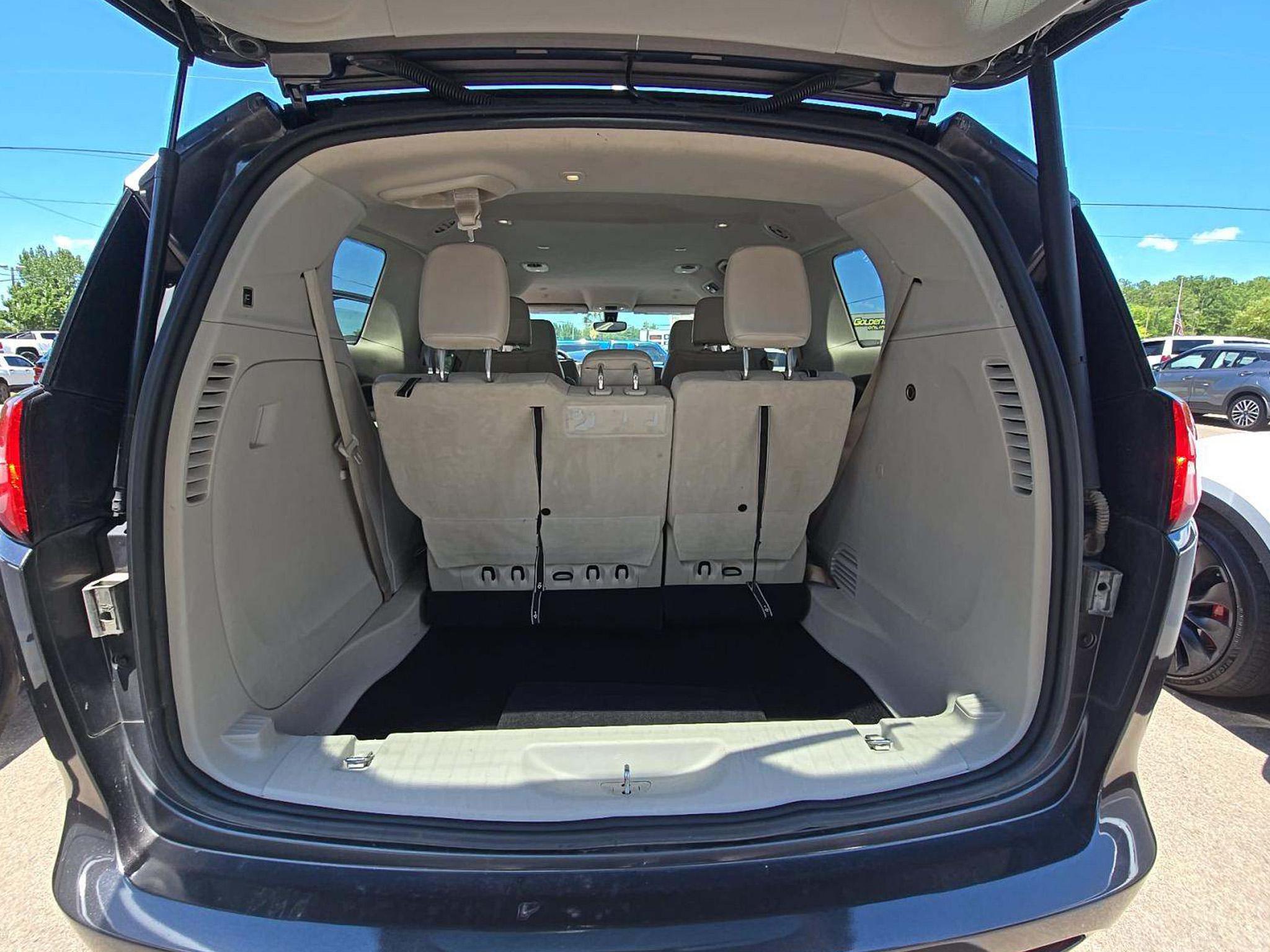 Chrysler Voyager LXI FWD 2021