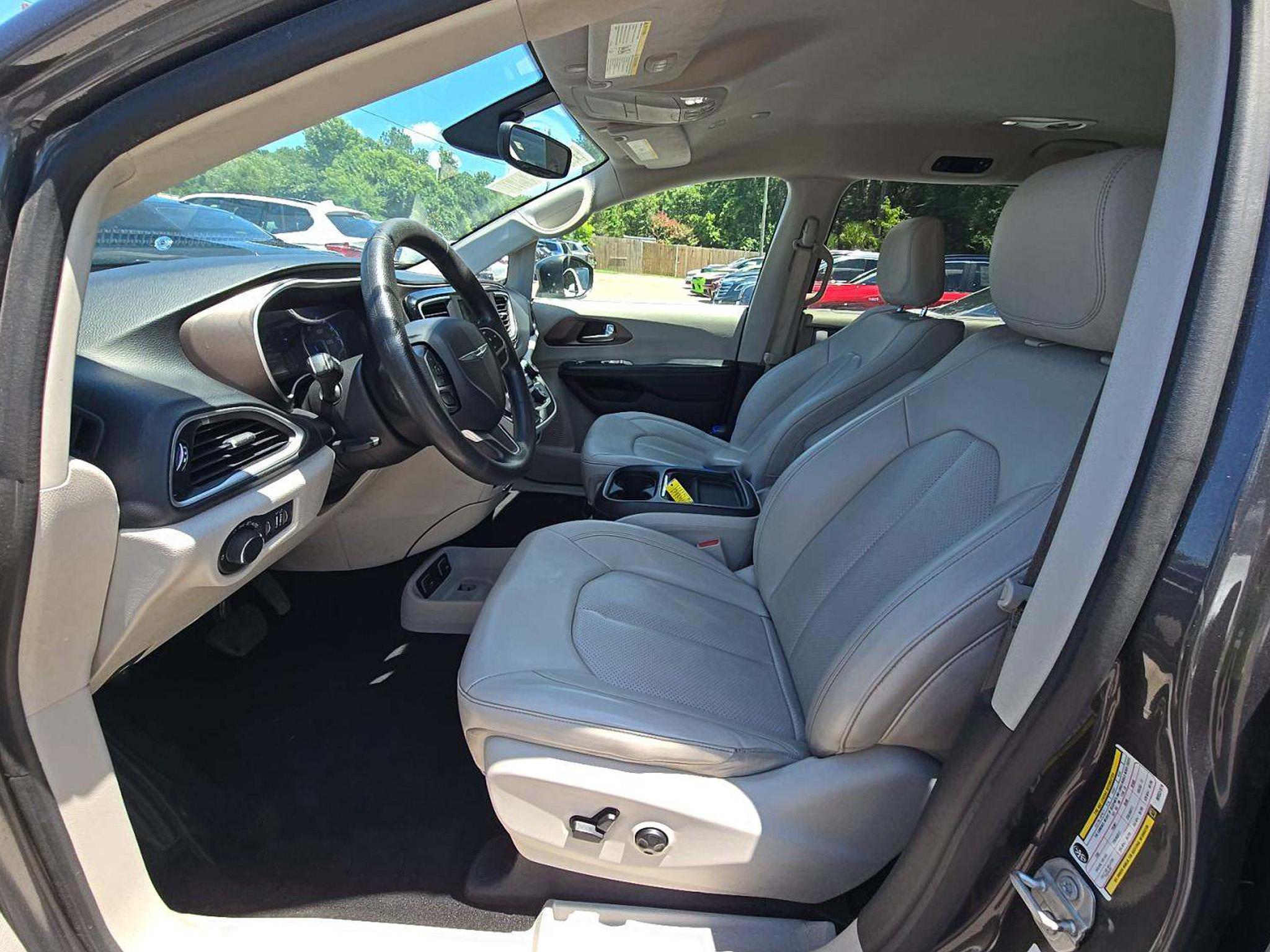 Chrysler Voyager LXI FWD 2021