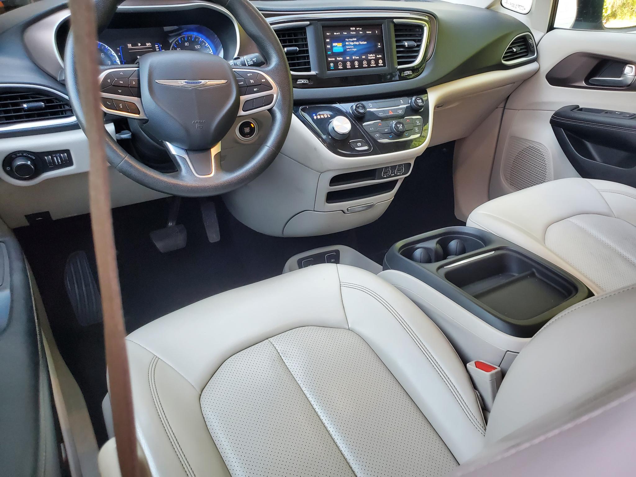 Chrysler Voyager LXI FWD 2021