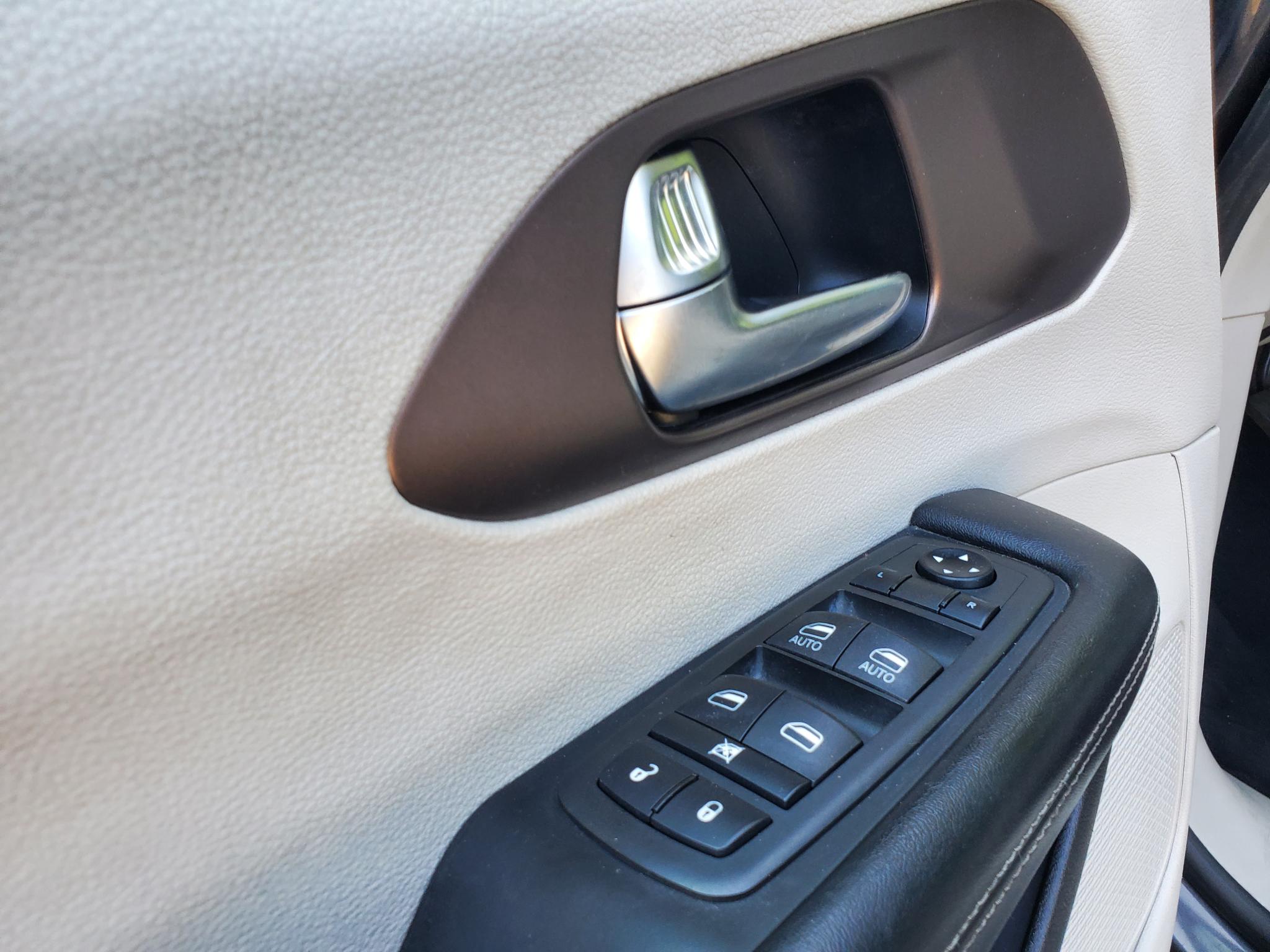 Chrysler Voyager LXI FWD 2021