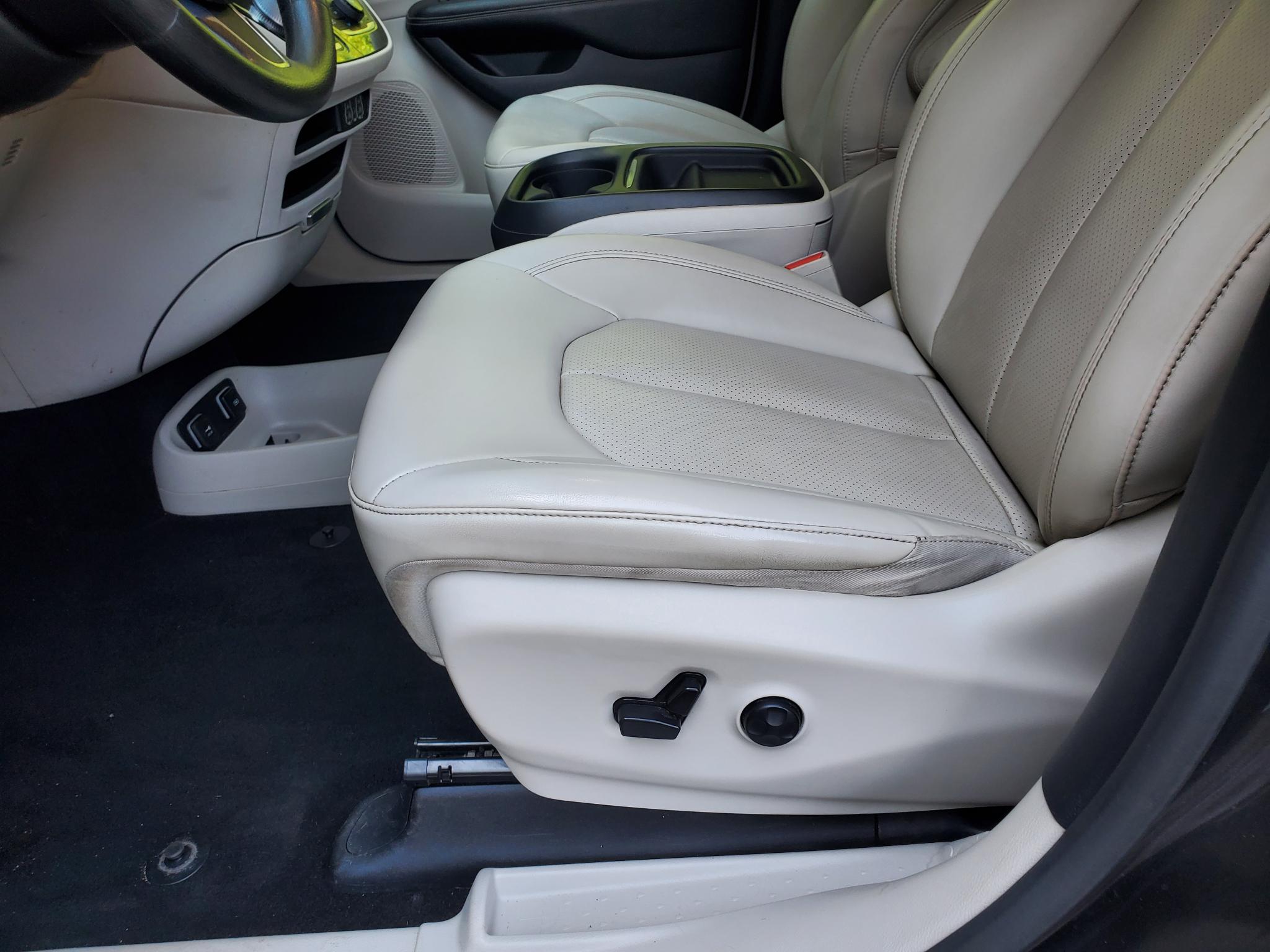 Chrysler Voyager LXI FWD 2021