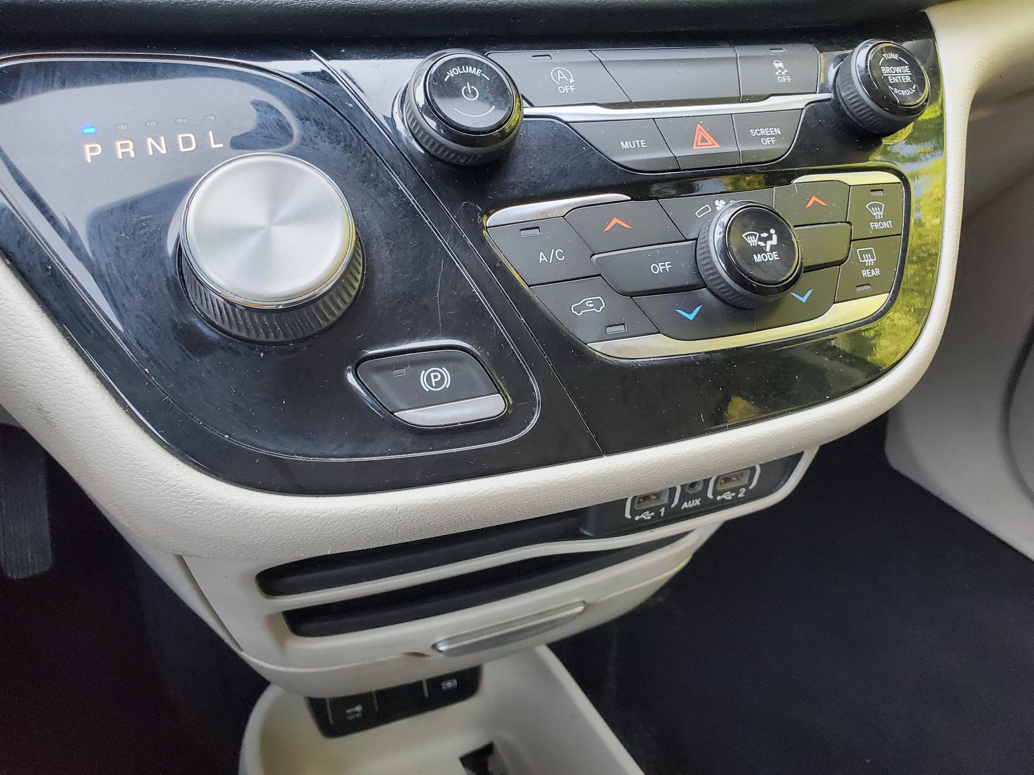 Chrysler Voyager LXI FWD 2021