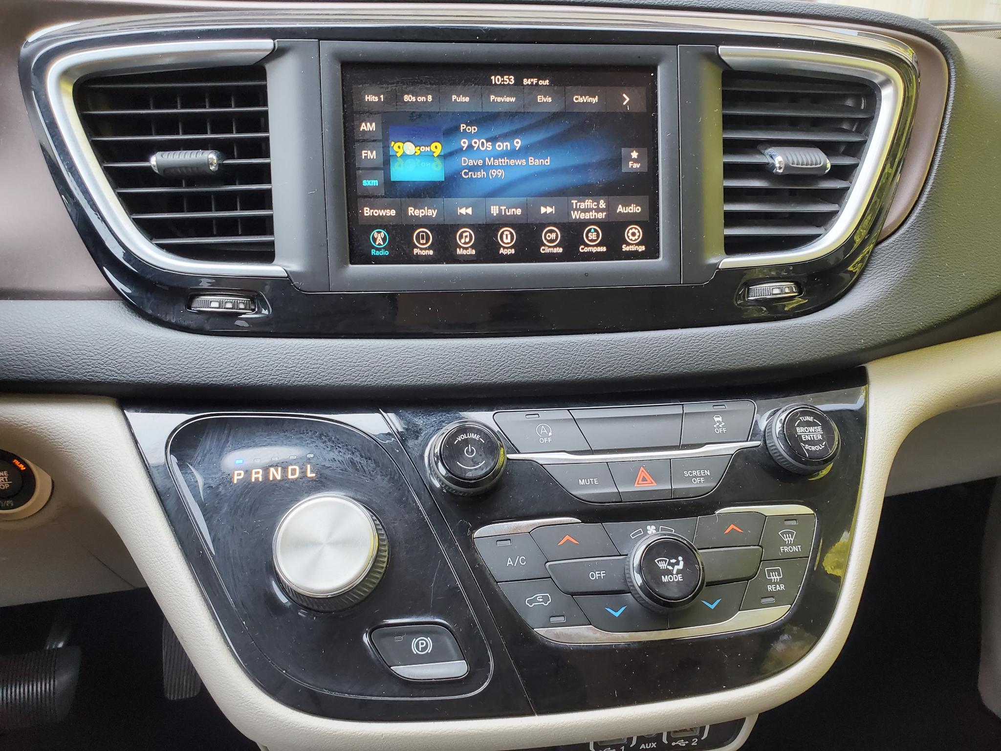 Chrysler Voyager LXI FWD 2021