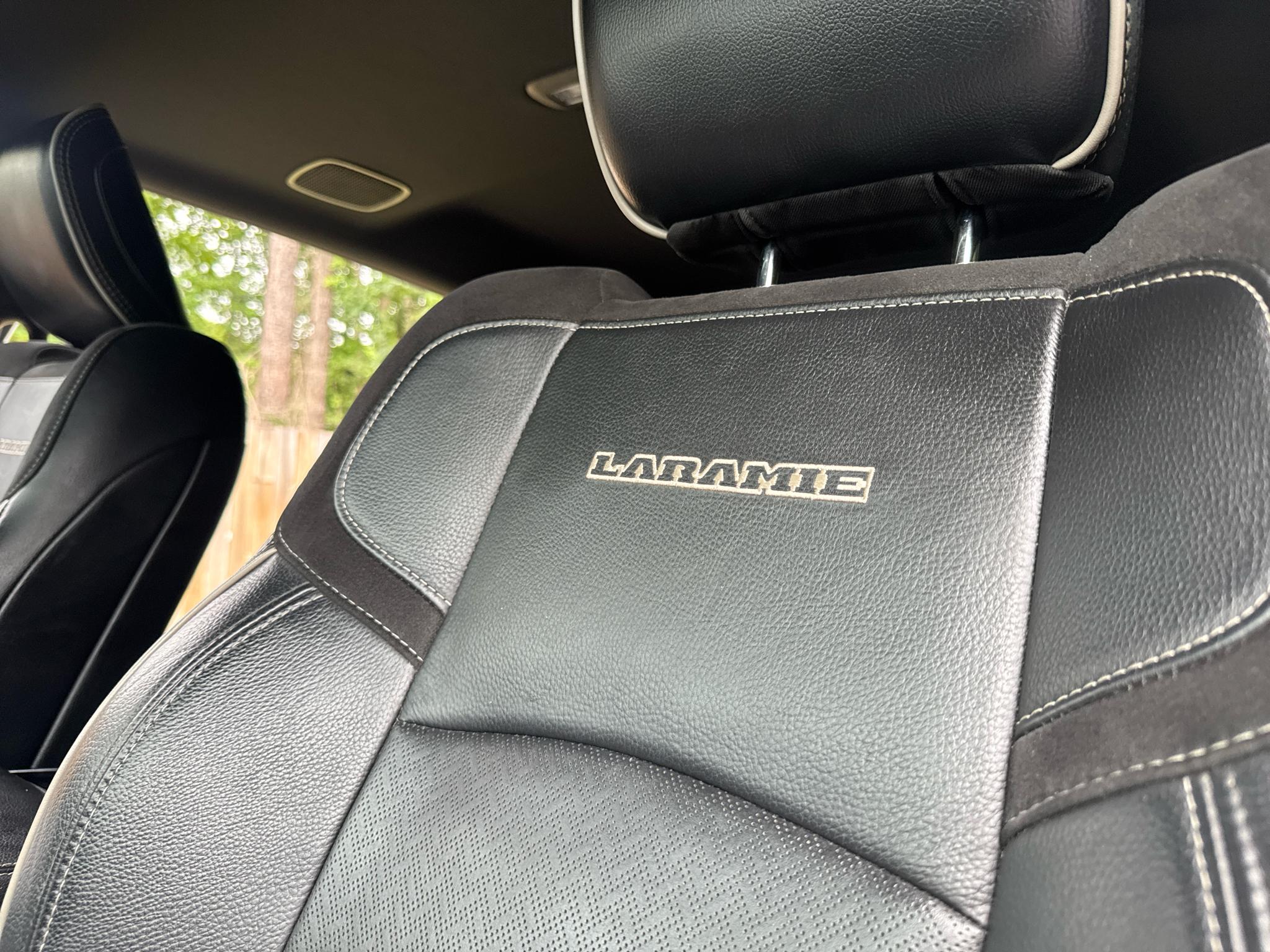 RAM 2500 Laramie 4x4 Mega Cab 6'4" Box 2021