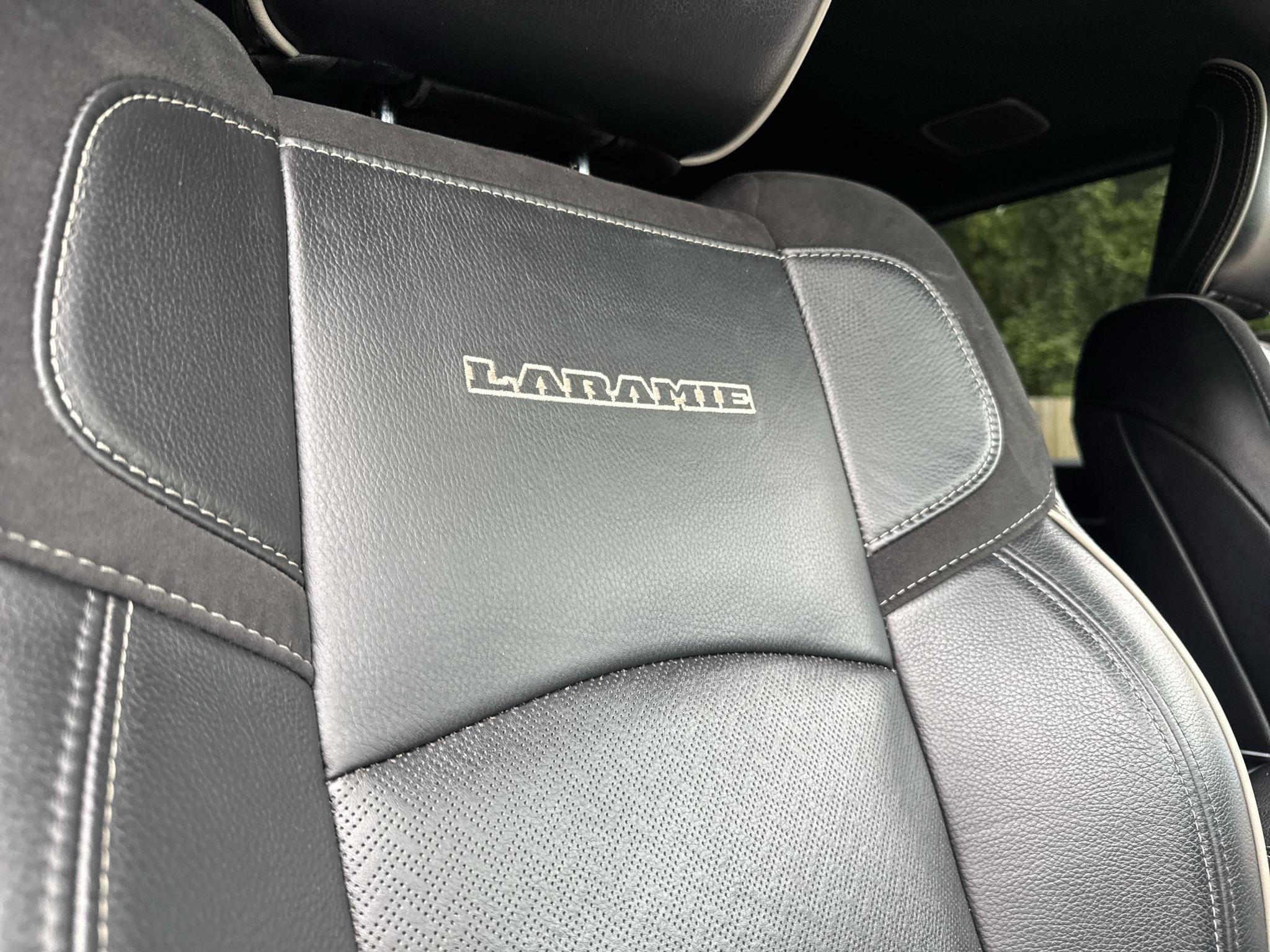 RAM 2500 Laramie 4x4 Mega Cab 6'4" Box 2021
