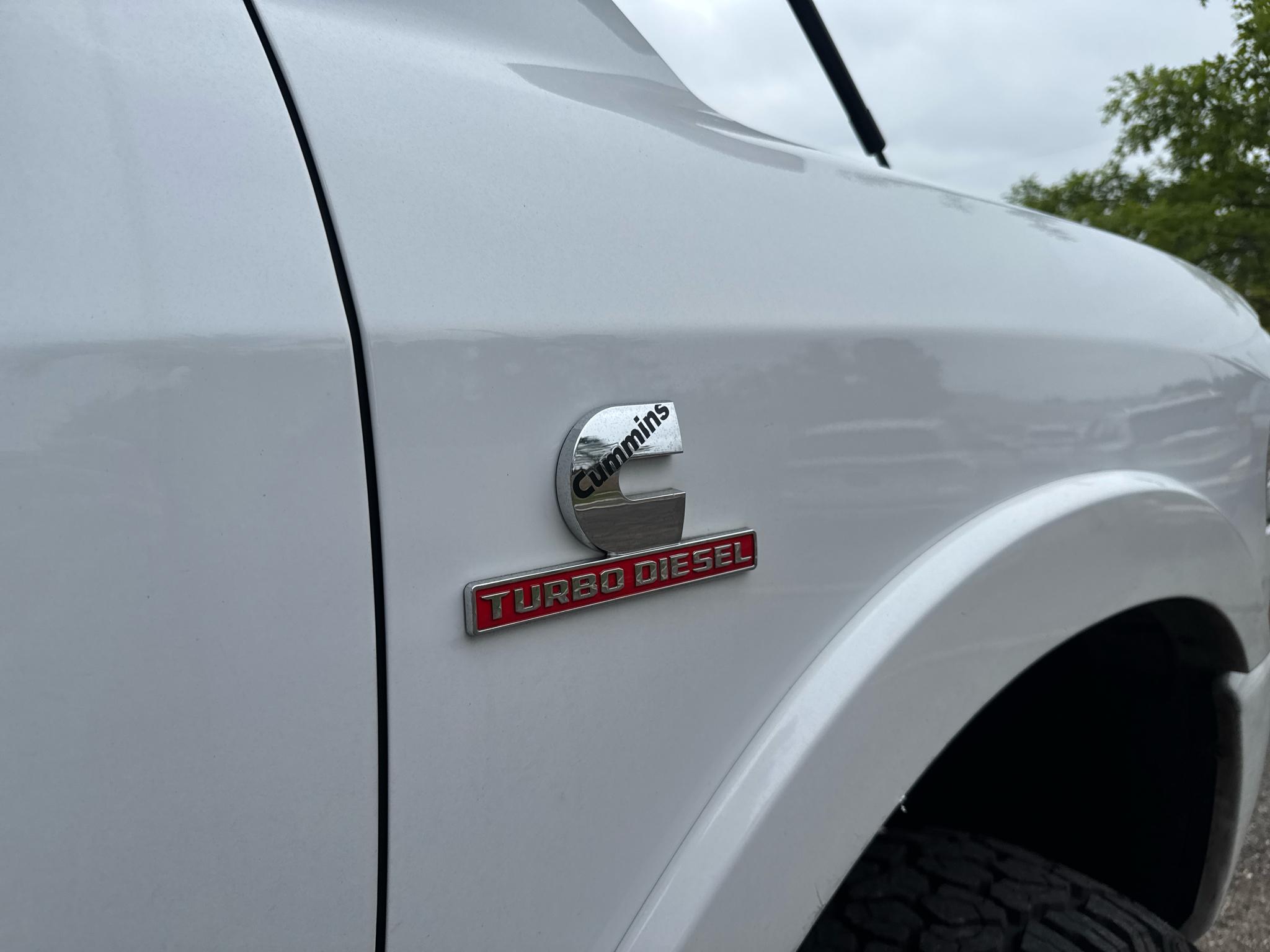 RAM 2500 Laramie 4x4 Mega Cab 6'4" Box 2021