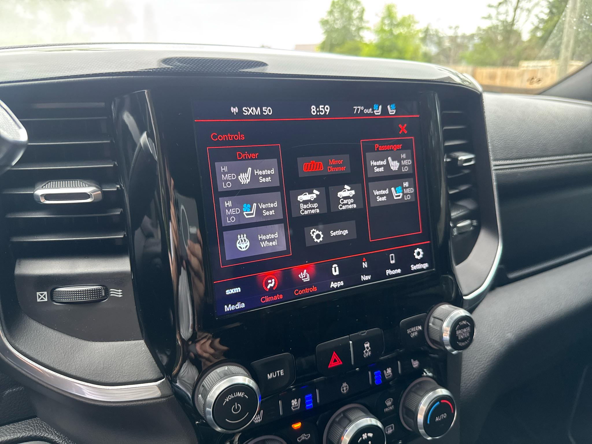 RAM 2500 Laramie 4x4 Mega Cab 6'4" Box 2021