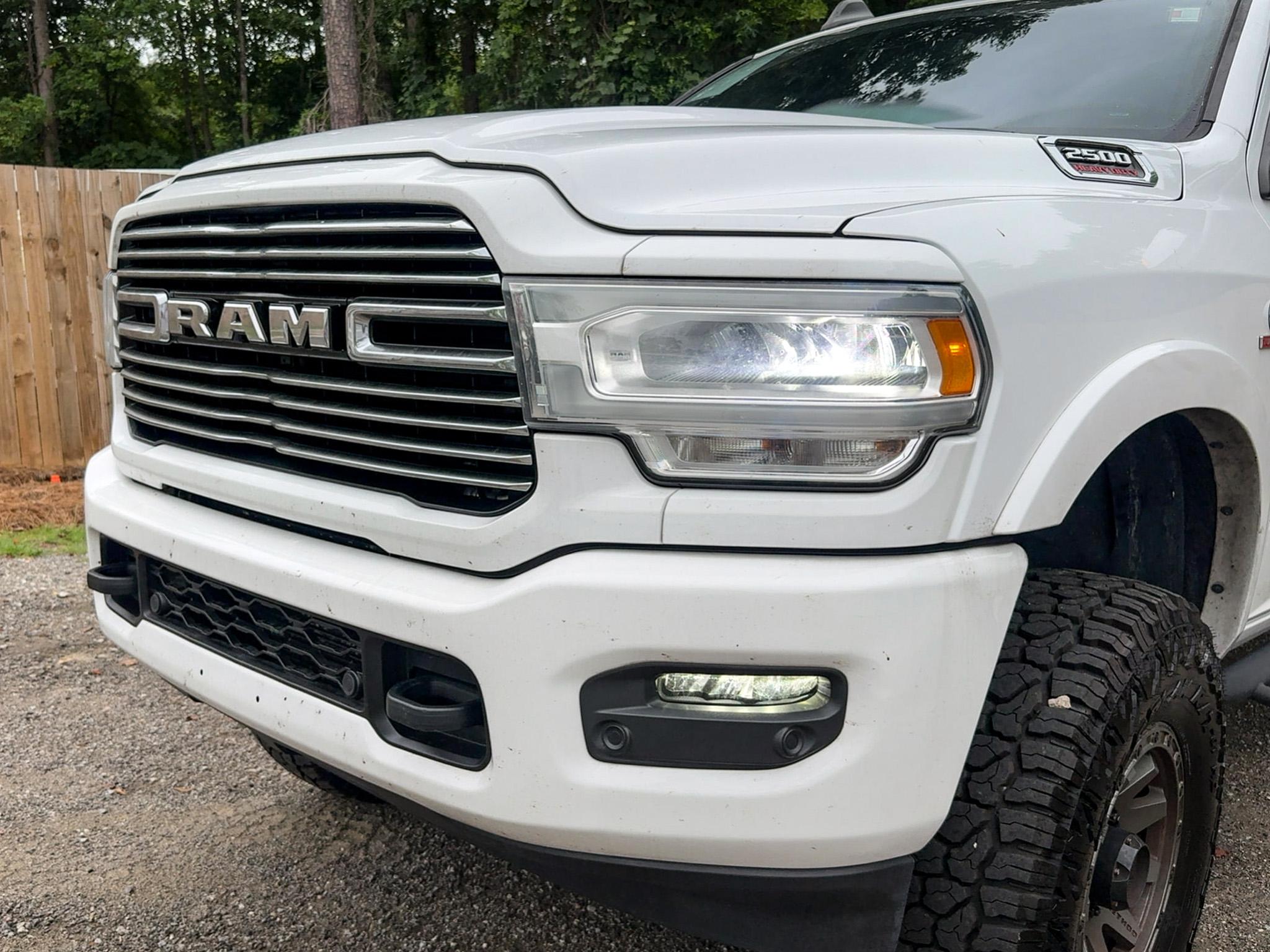 RAM 2500 Laramie 4x4 Mega Cab 6'4" Box 2021
