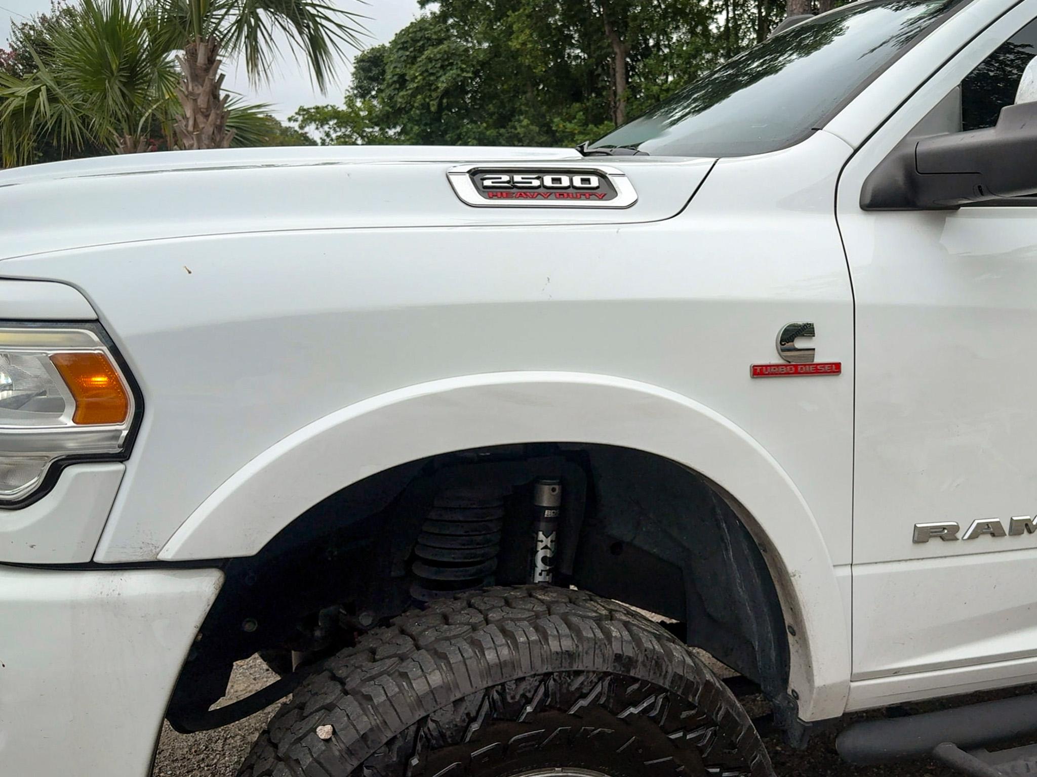 RAM 2500 Laramie 4x4 Mega Cab 6'4" Box 2021