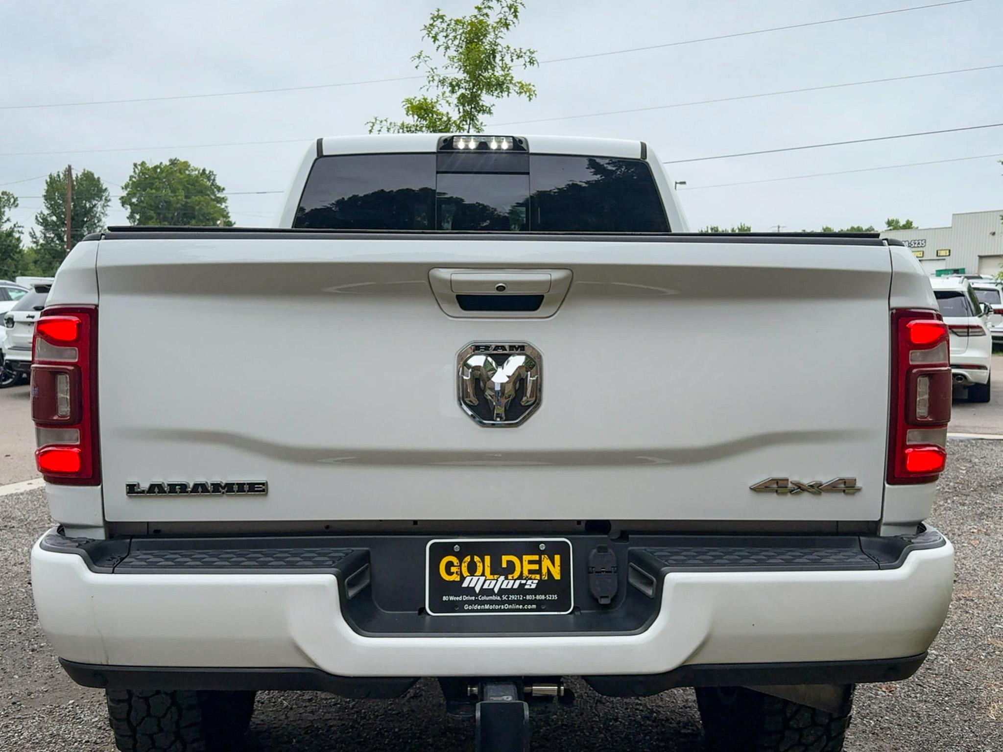 RAM 2500 Laramie 4x4 Mega Cab 6'4" Box 2021