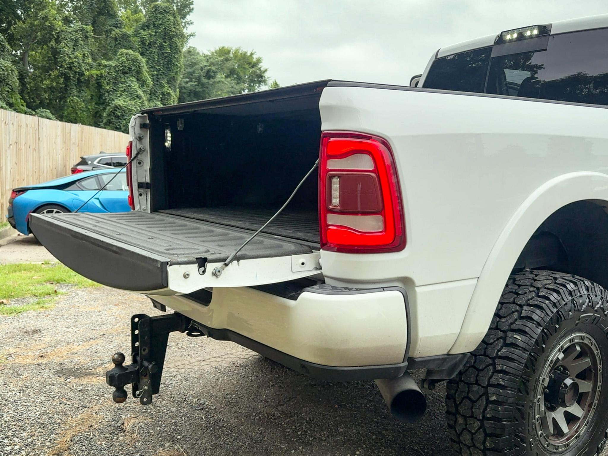 RAM 2500 Laramie 4x4 Mega Cab 6'4" Box 2021