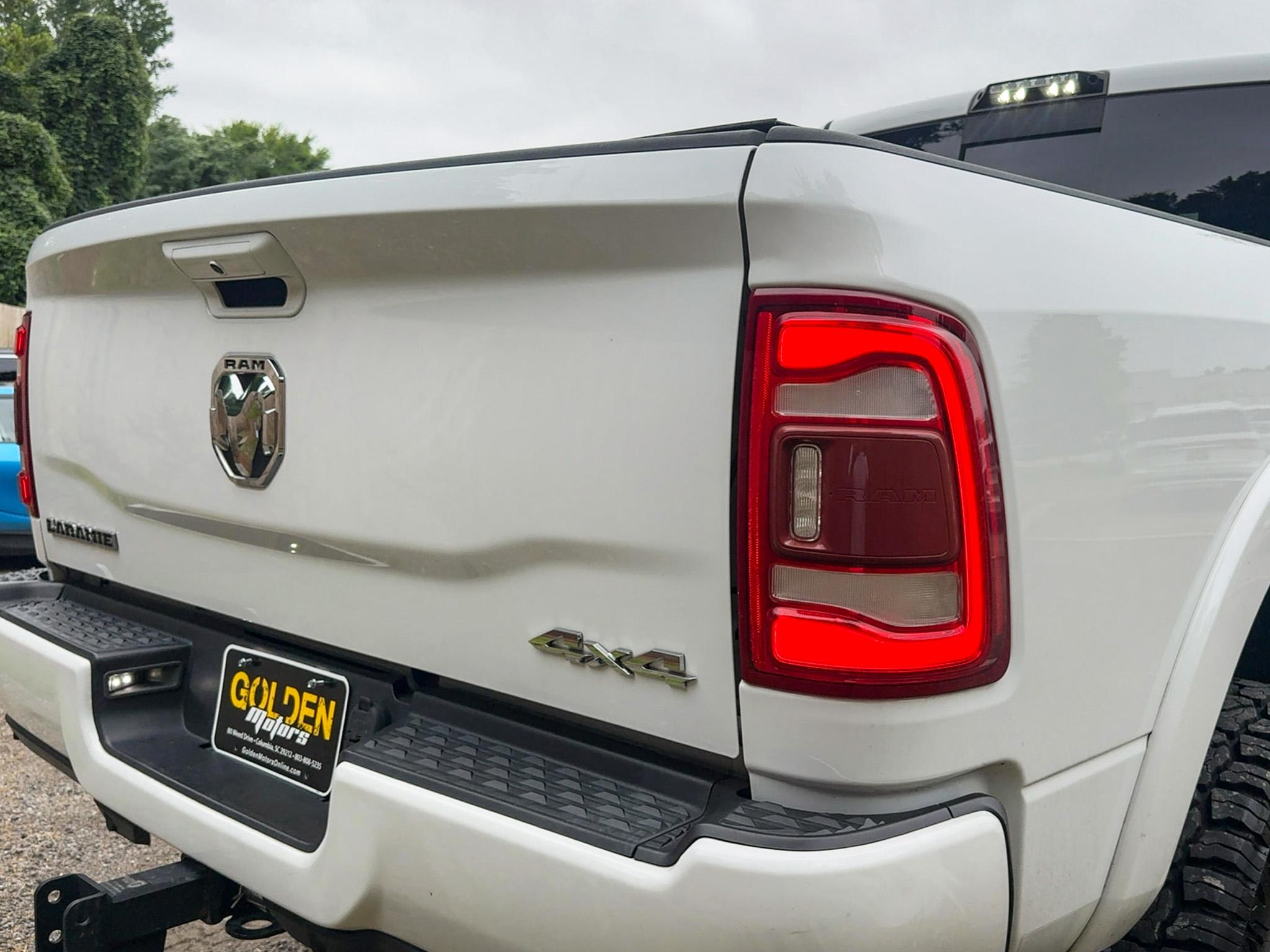 RAM 2500 Laramie 4x4 Mega Cab 6'4" Box 2021