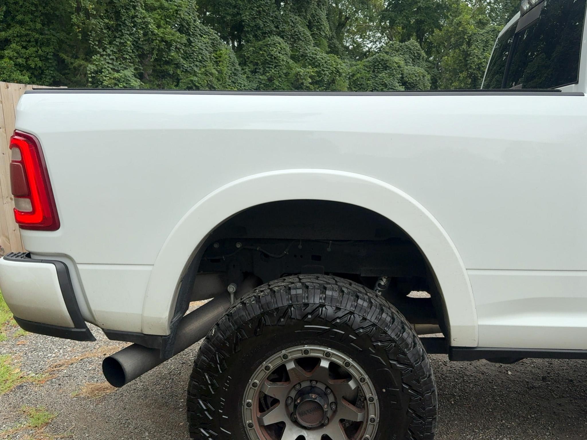 RAM 2500 Laramie 4x4 Mega Cab 6'4" Box 2021