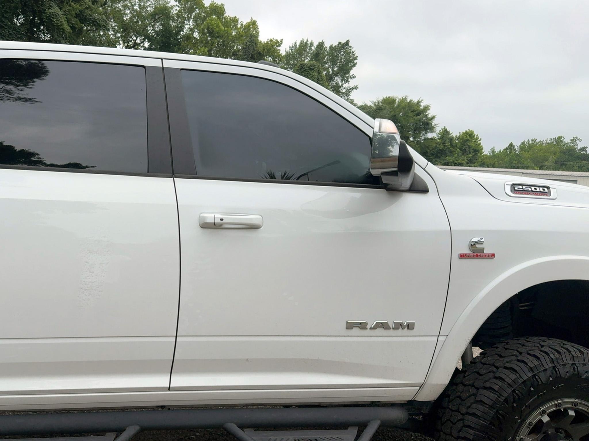 RAM 2500 Laramie 4x4 Mega Cab 6'4" Box 2021