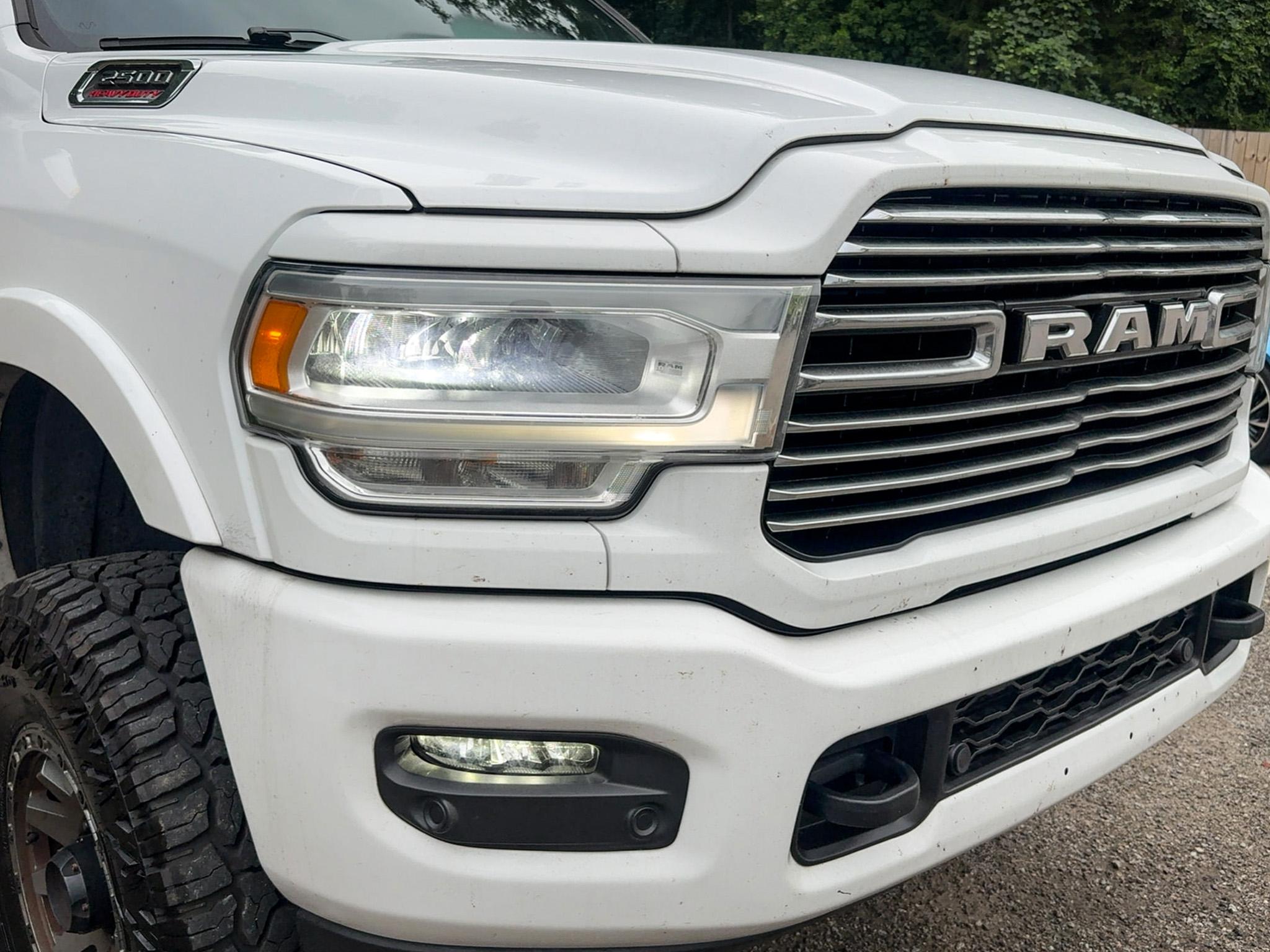 RAM 2500 Laramie 4x4 Mega Cab 6'4" Box 2021