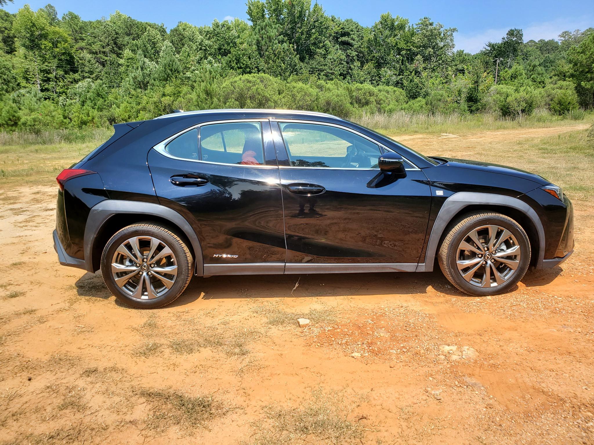 Lexus UX  2019