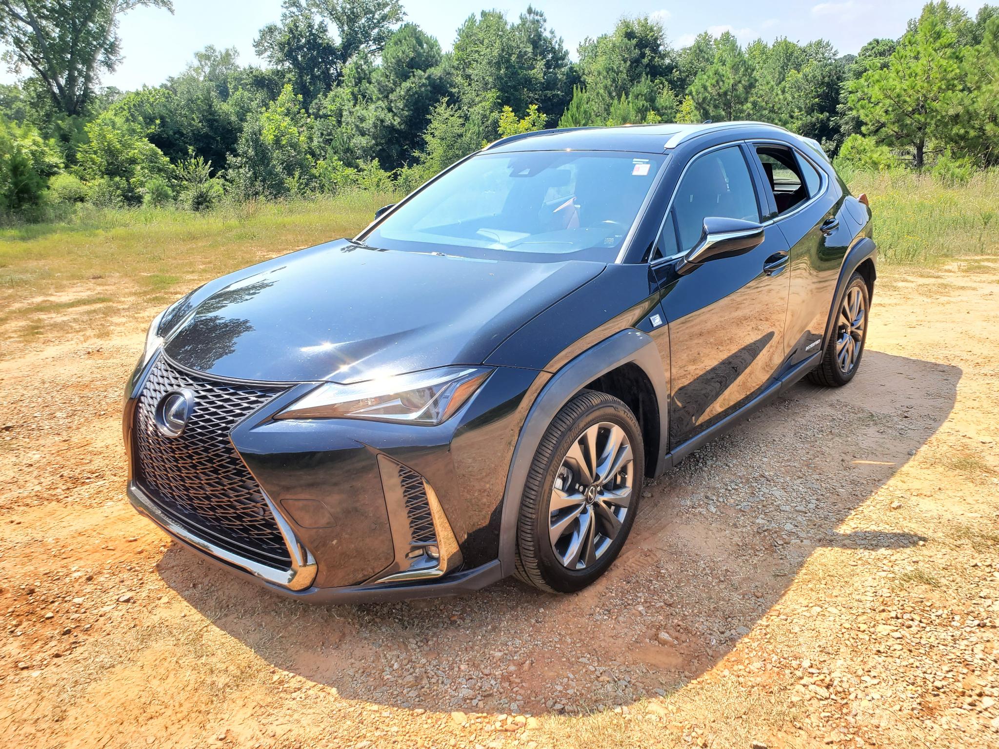 Lexus UX  2019