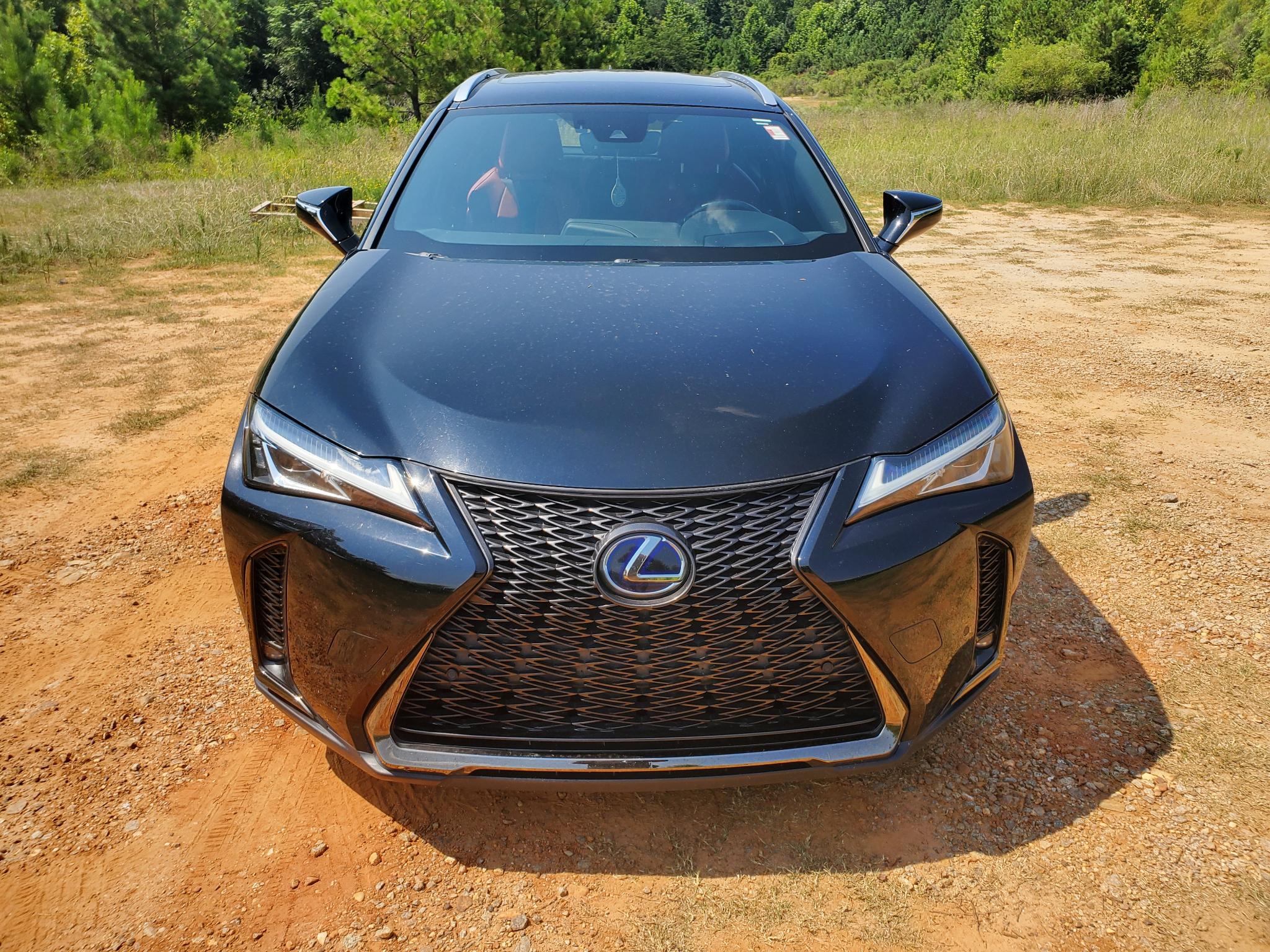 Lexus UX  2019
