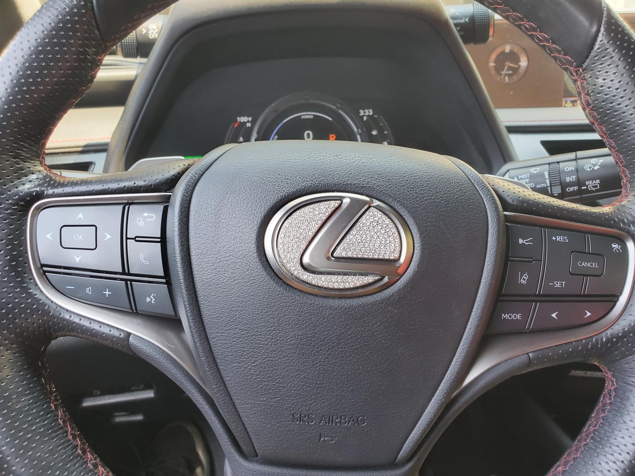 Lexus UX  2019