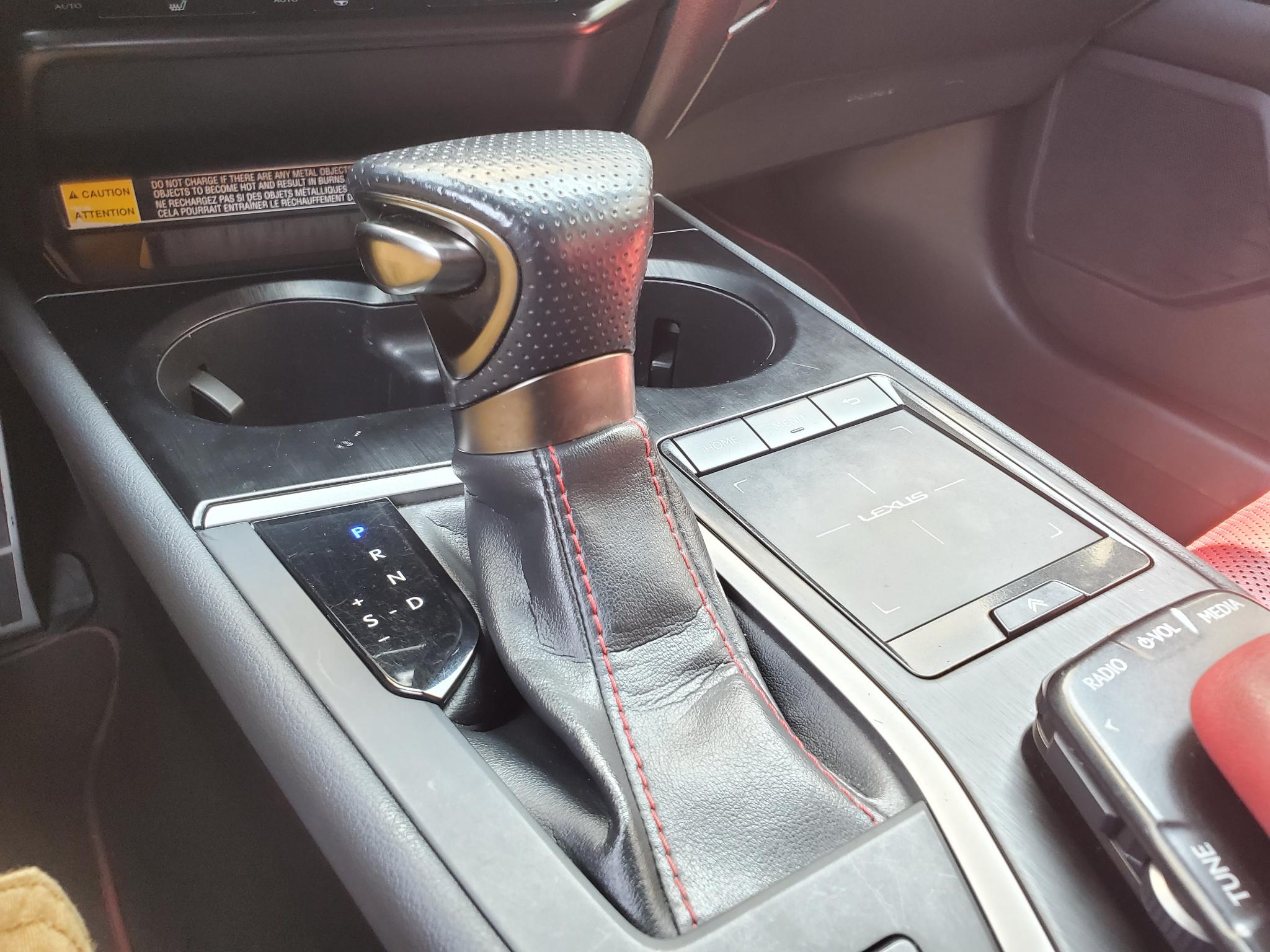 Lexus UX  2019