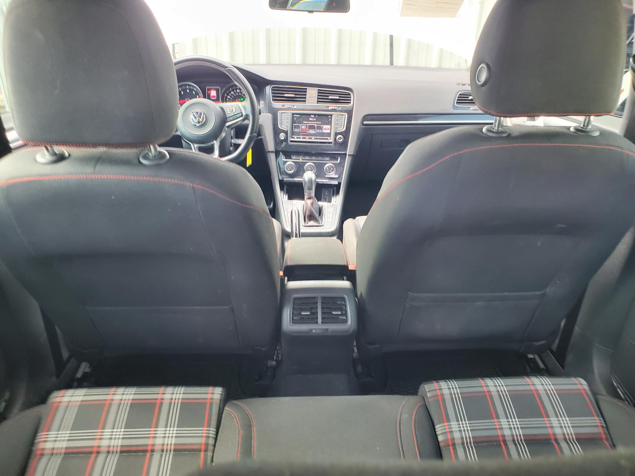 Volkswagen Golf GTI  2017