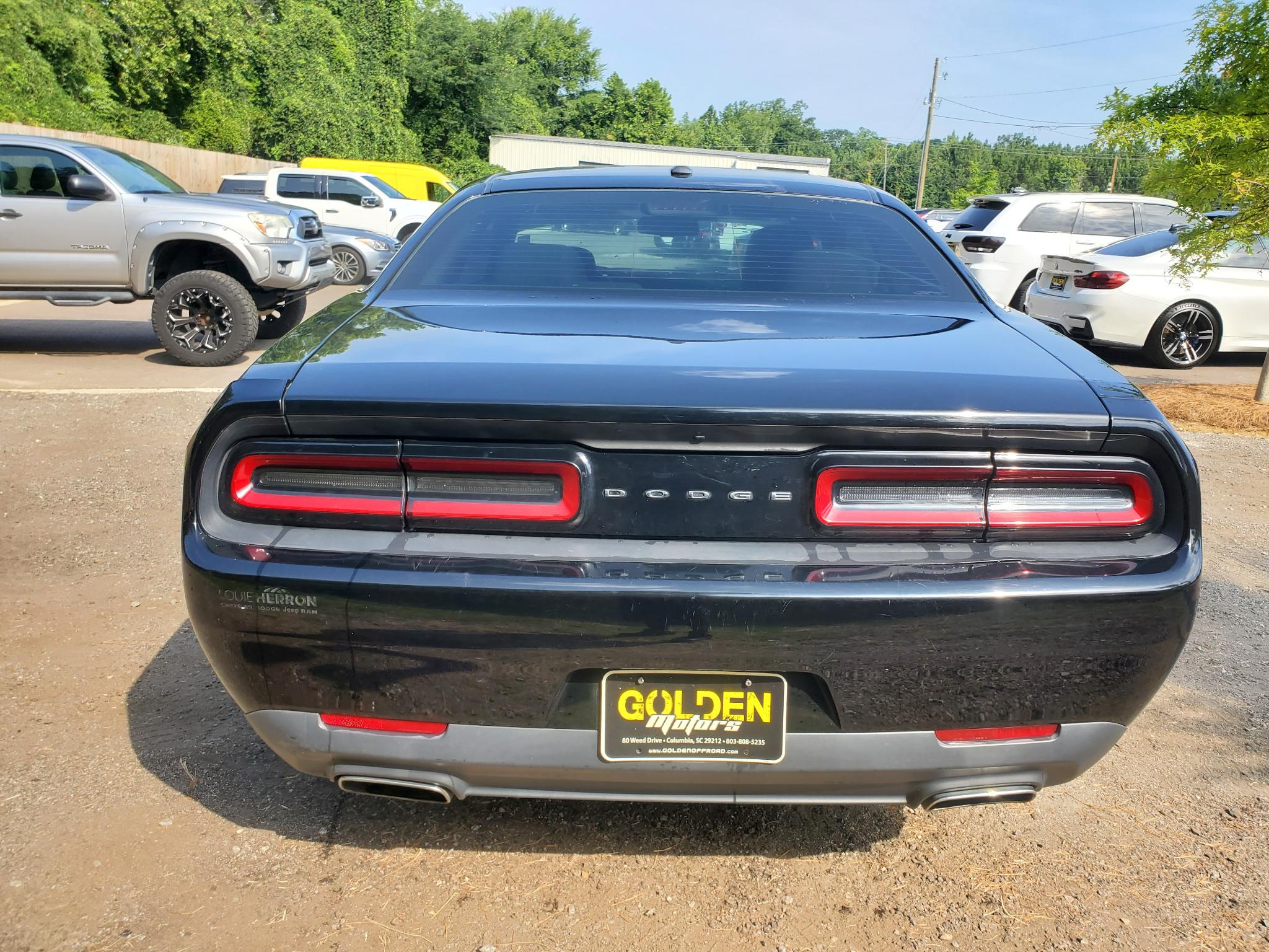 Dodge Challenger 2dr Cpe SXT 2016