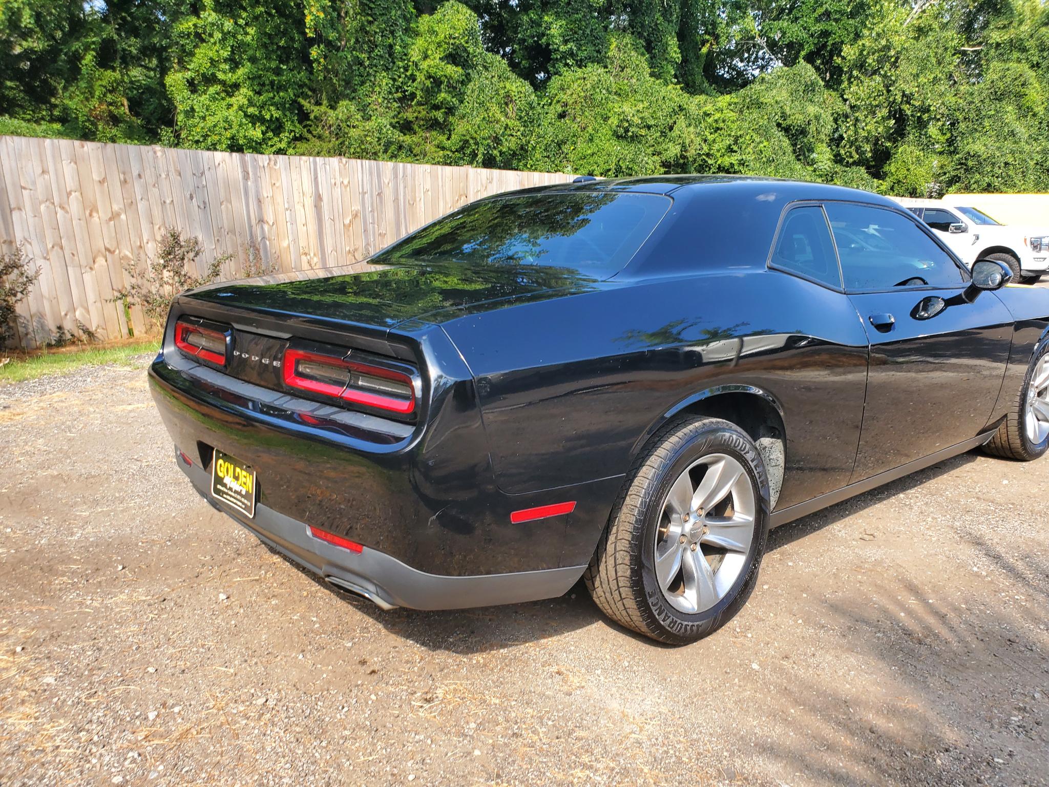 Dodge Challenger 2dr Cpe SXT 2016