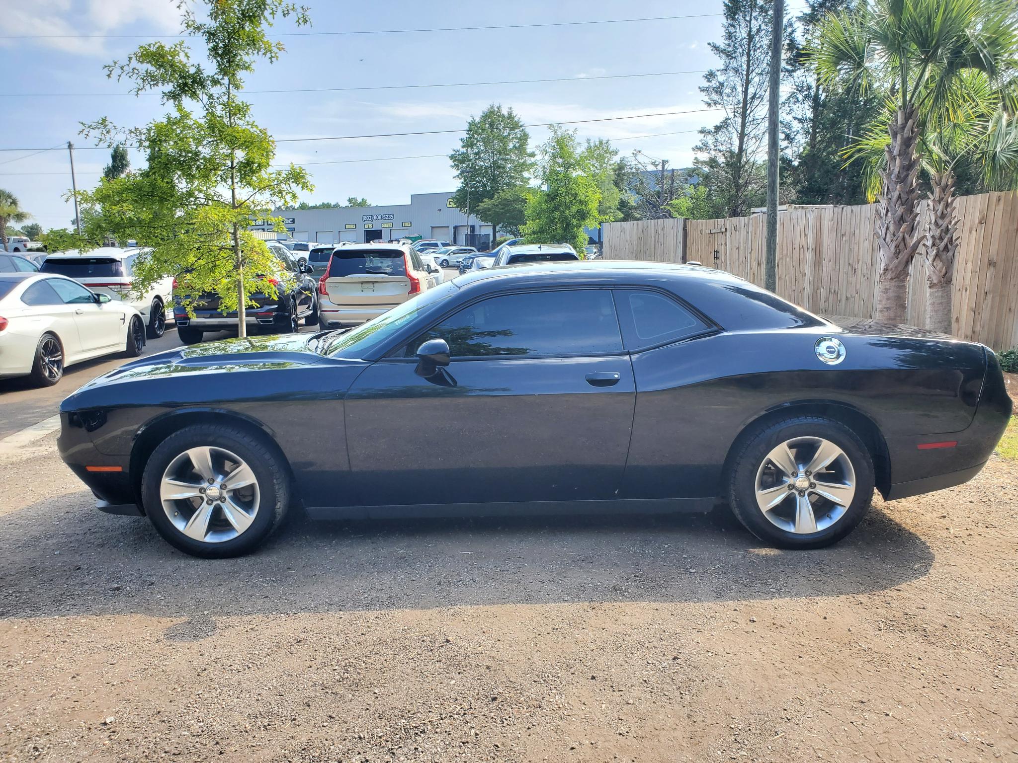 Dodge Challenger 2dr Cpe SXT 2016