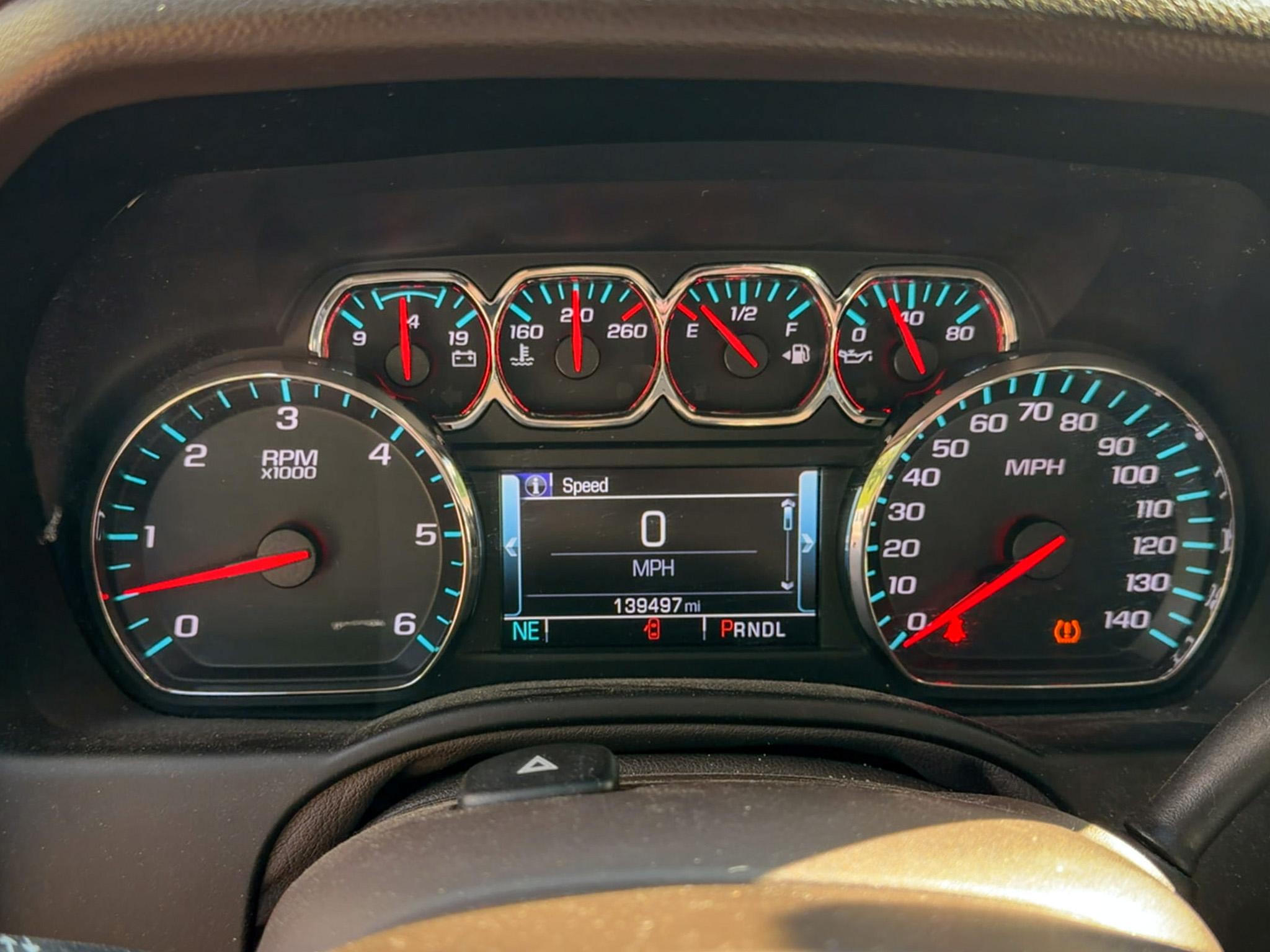 Chevrolet Suburban  2019