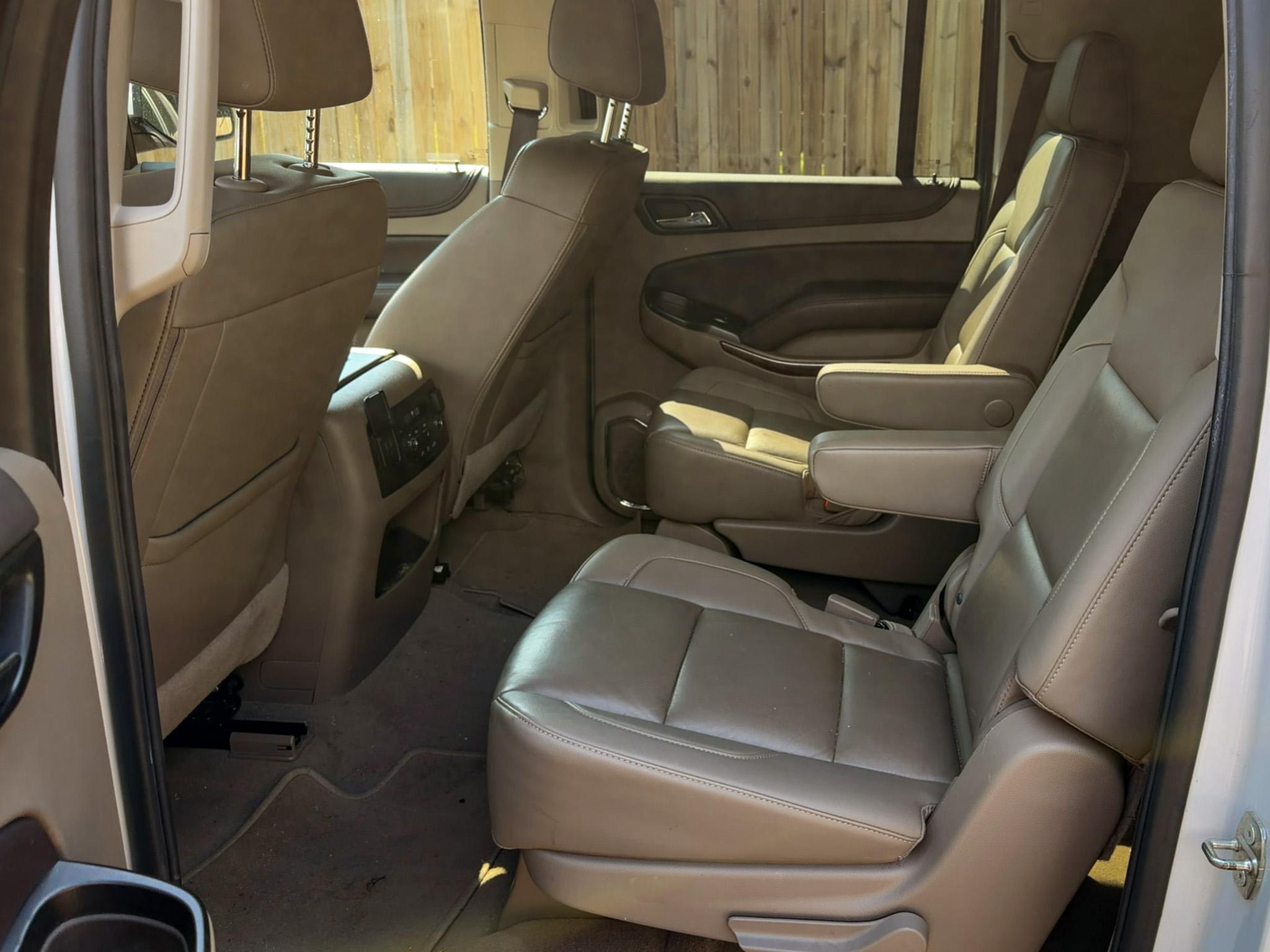Chevrolet Suburban  2019