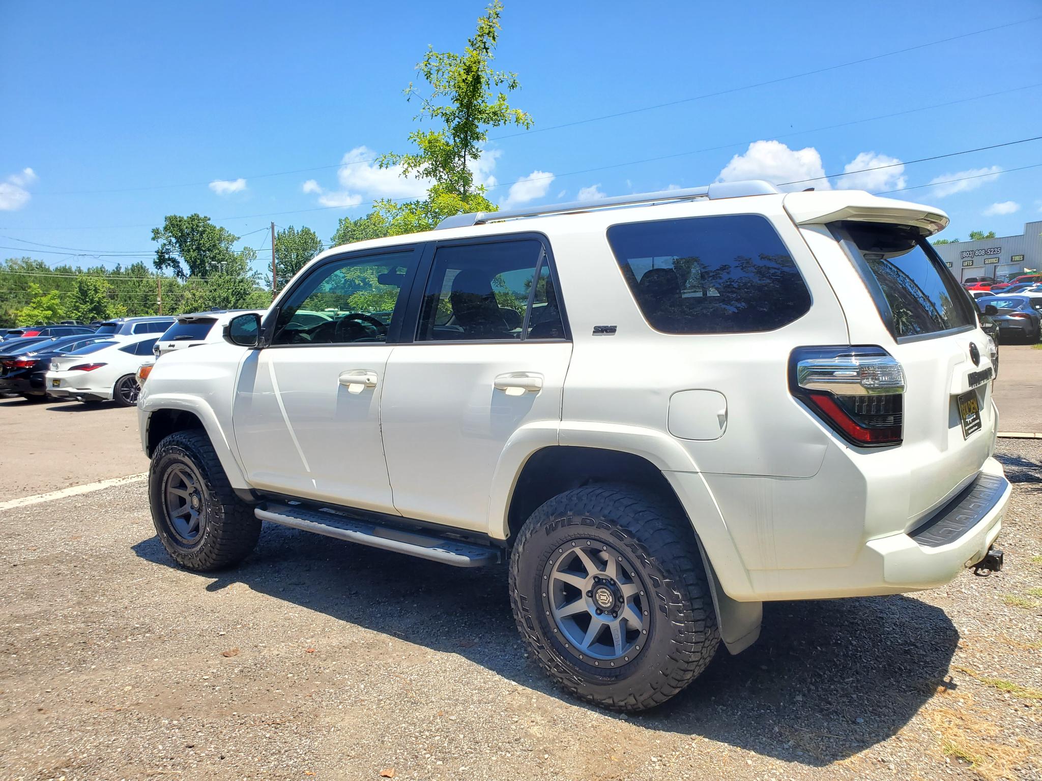 Toyota 4Runner RWD 4dr V6 SR5 (Natl) 2015