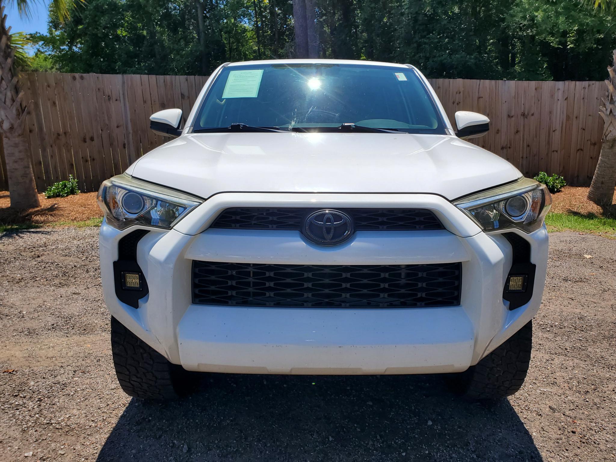 Toyota 4Runner RWD 4dr V6 SR5 (Natl) 2015
