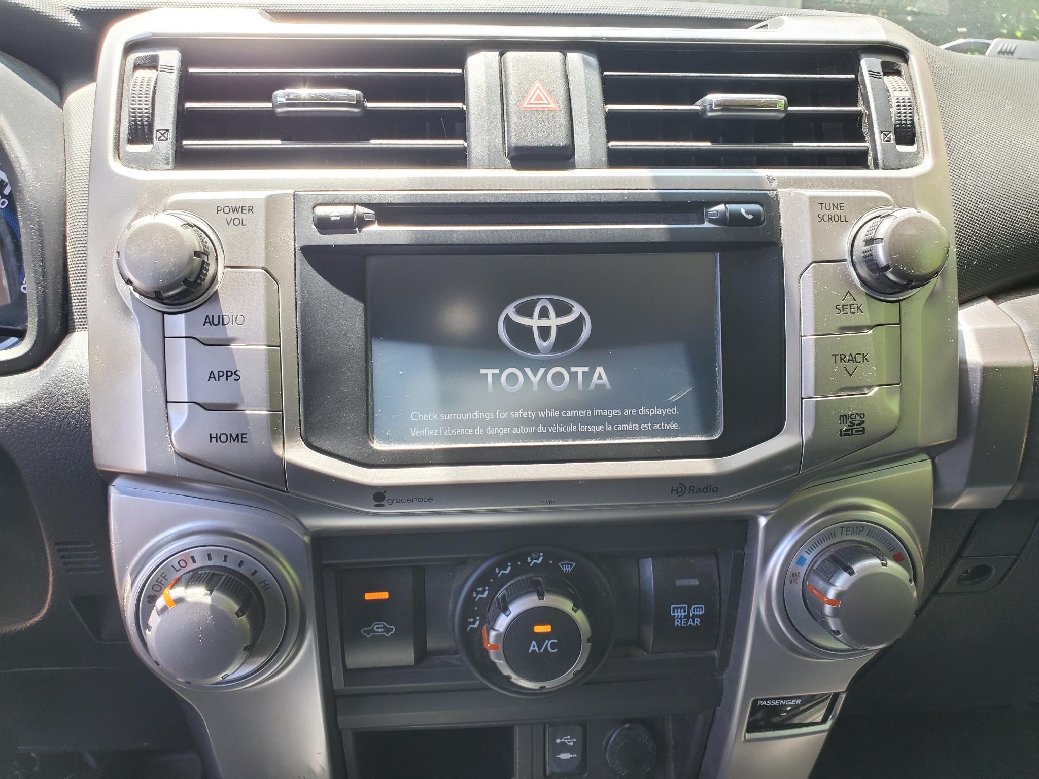 Toyota 4Runner RWD 4dr V6 SR5 (Natl) 2015