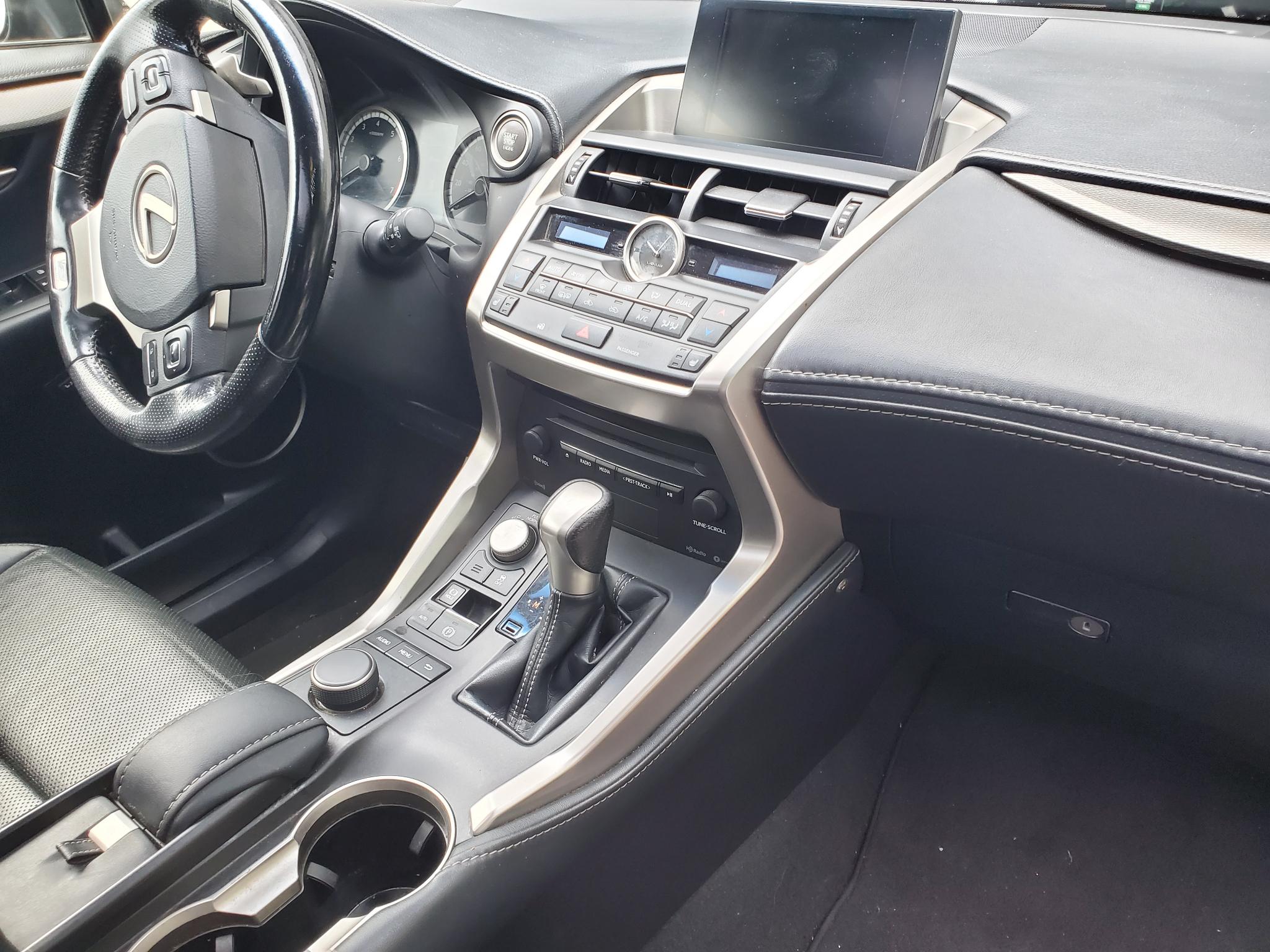 Lexus NX NX Turbo FWD 2017