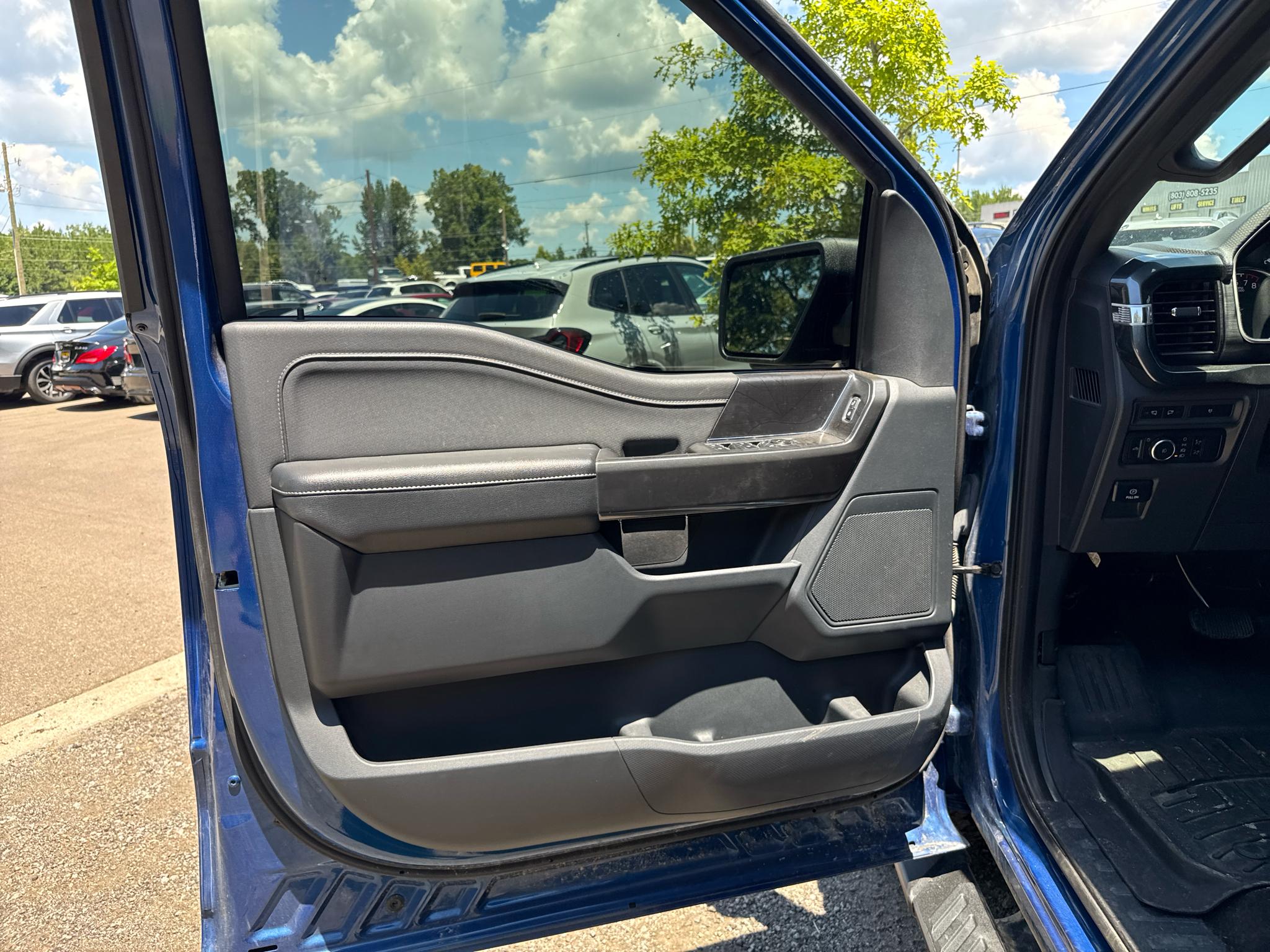 Ford F-150 4WD SuperCrew 157" XLT 2022
