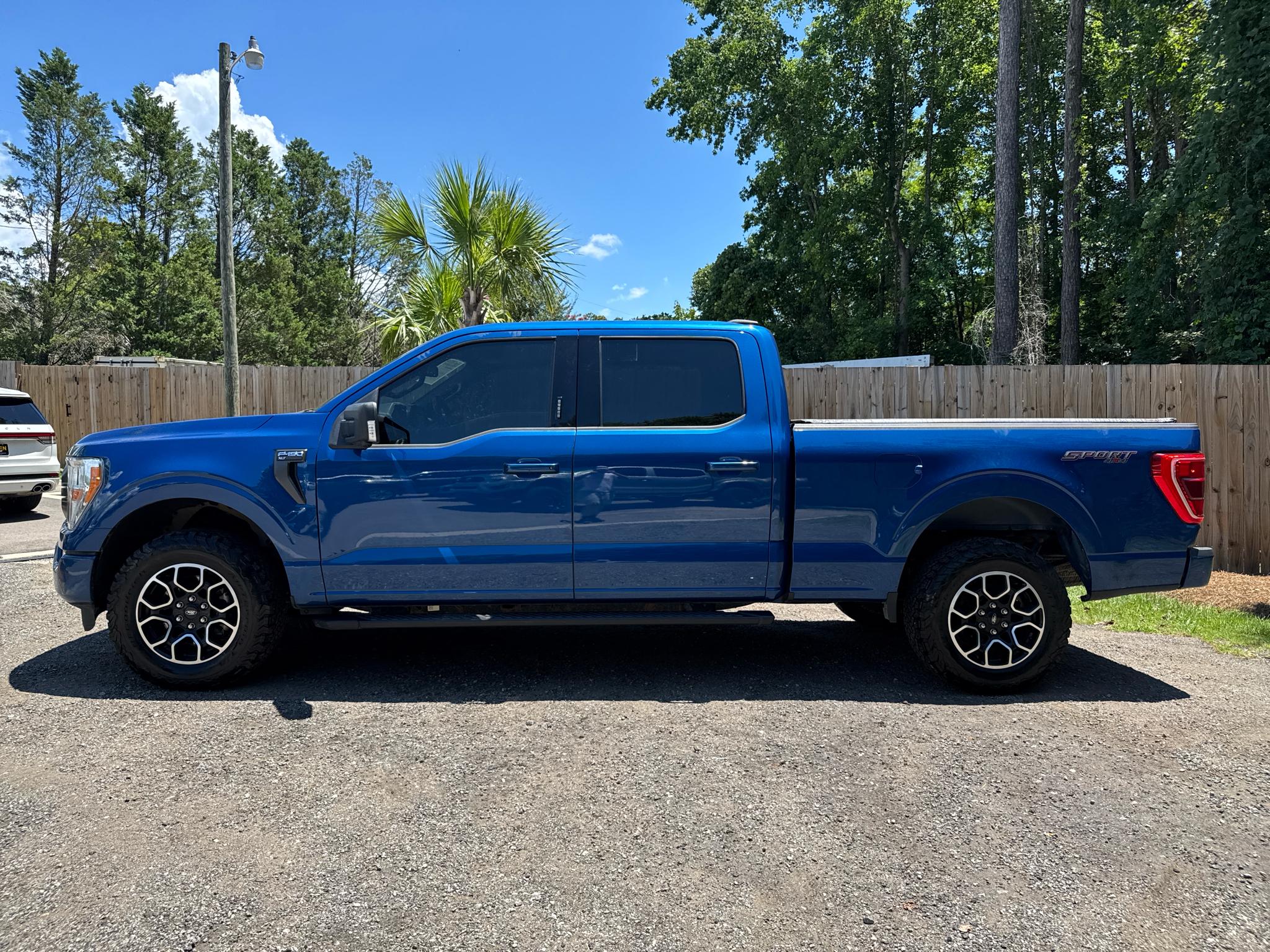 Ford F-150 4WD SuperCrew 157" XLT 2022