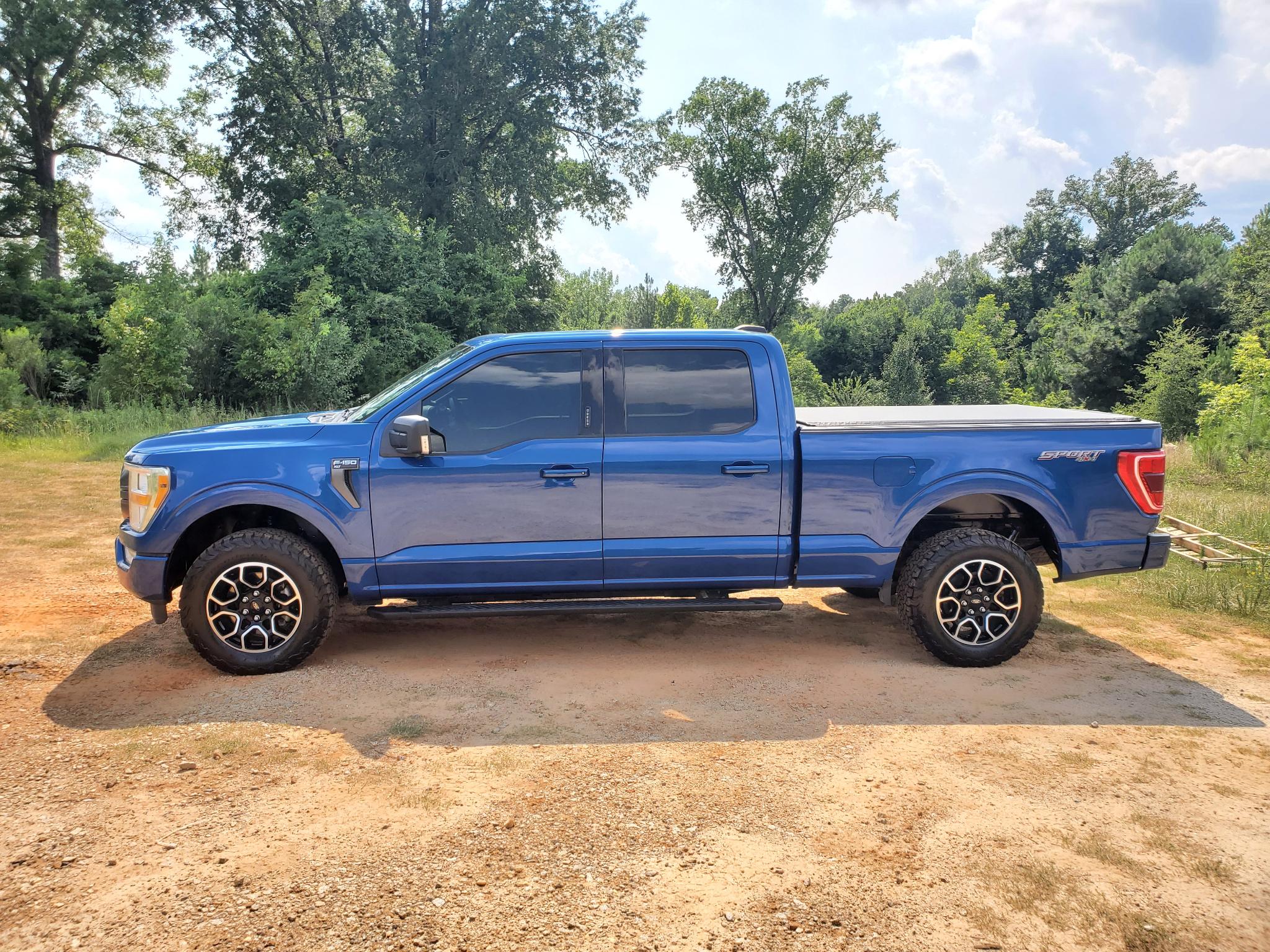 Ford F-150 4WD SuperCrew 157" XLT 2022