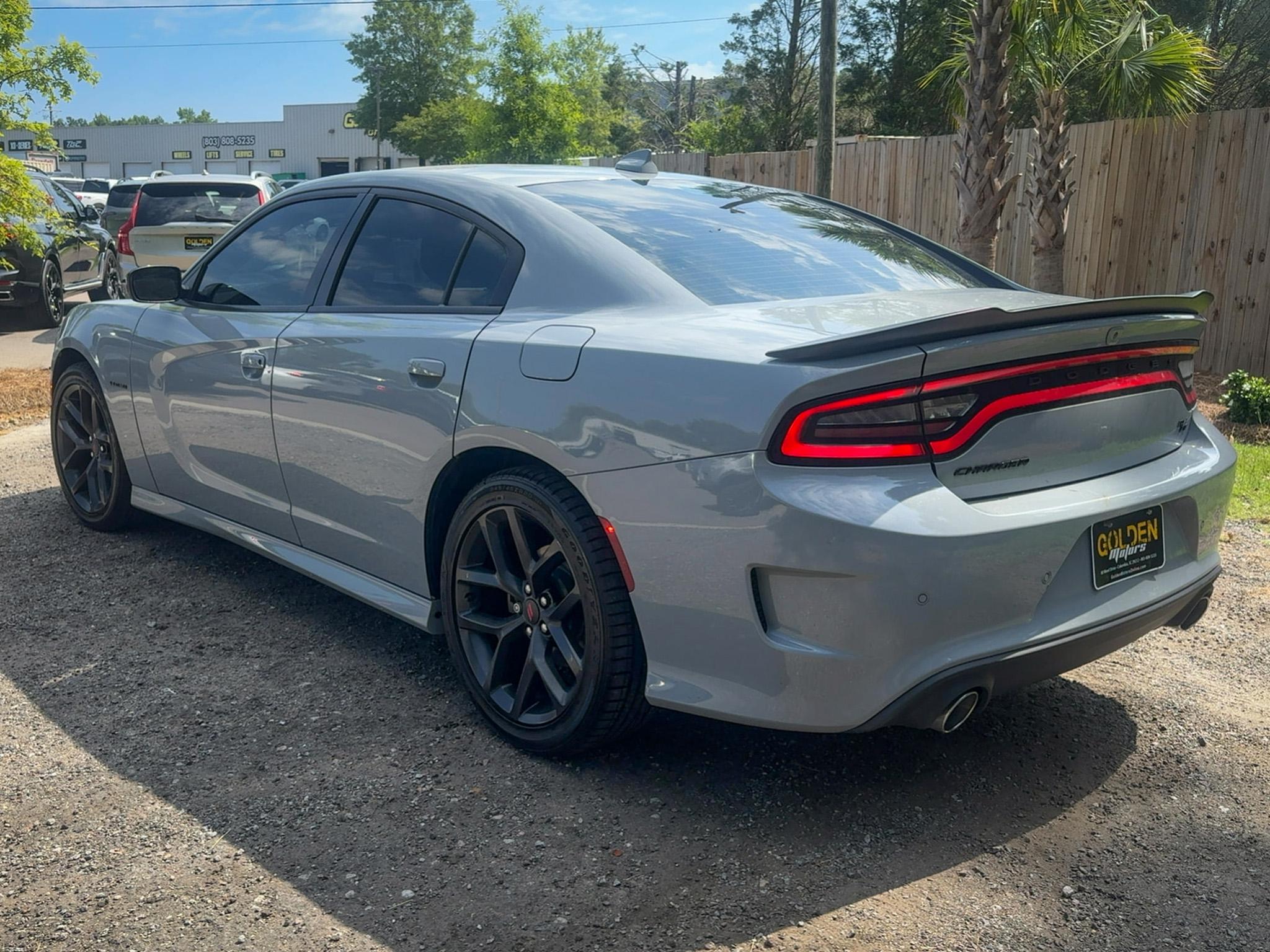 Dodge Charger  2021