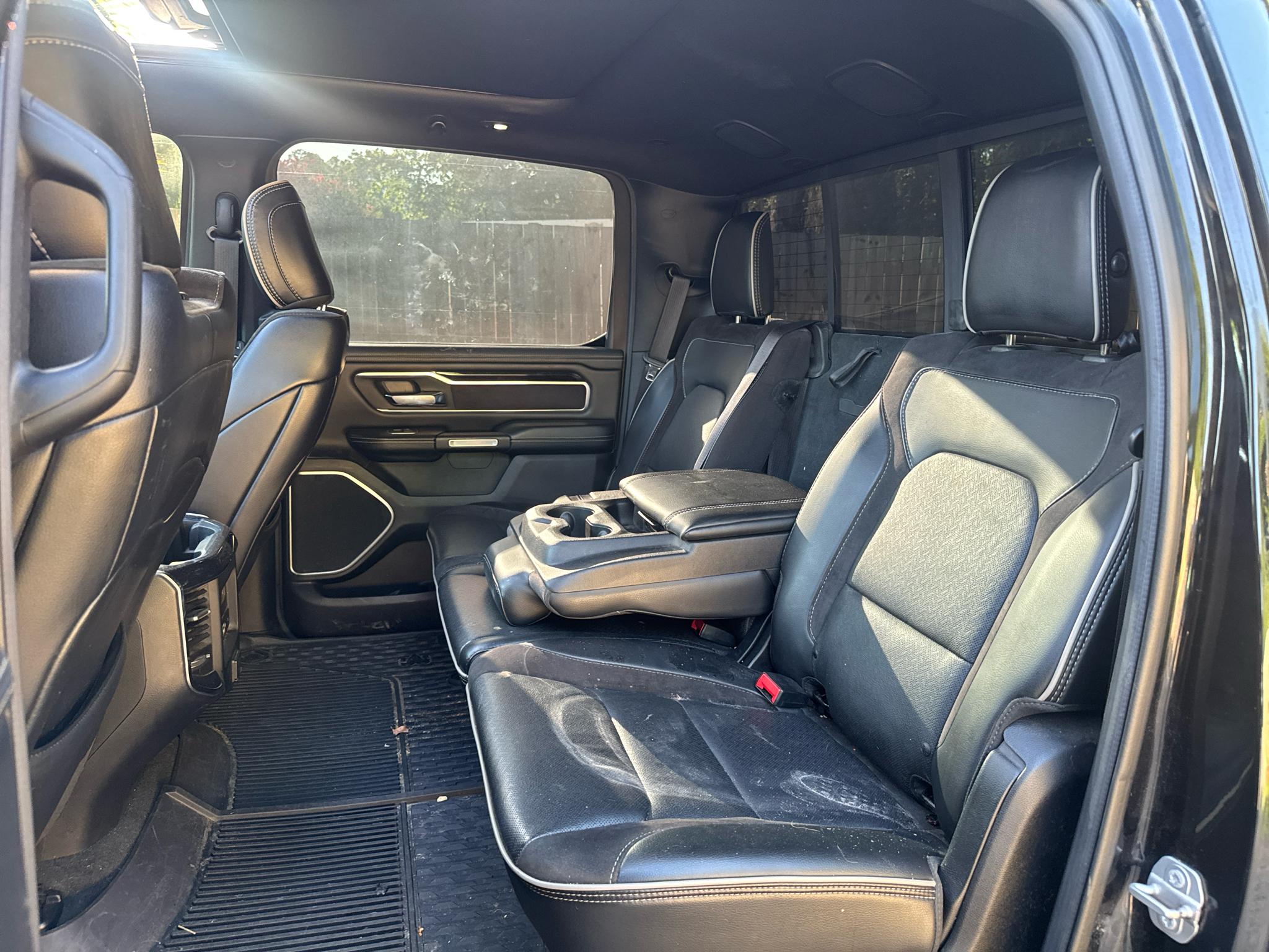 RAM 1500 Laramie 4x4 Crew Cab 5'7" Box 2019